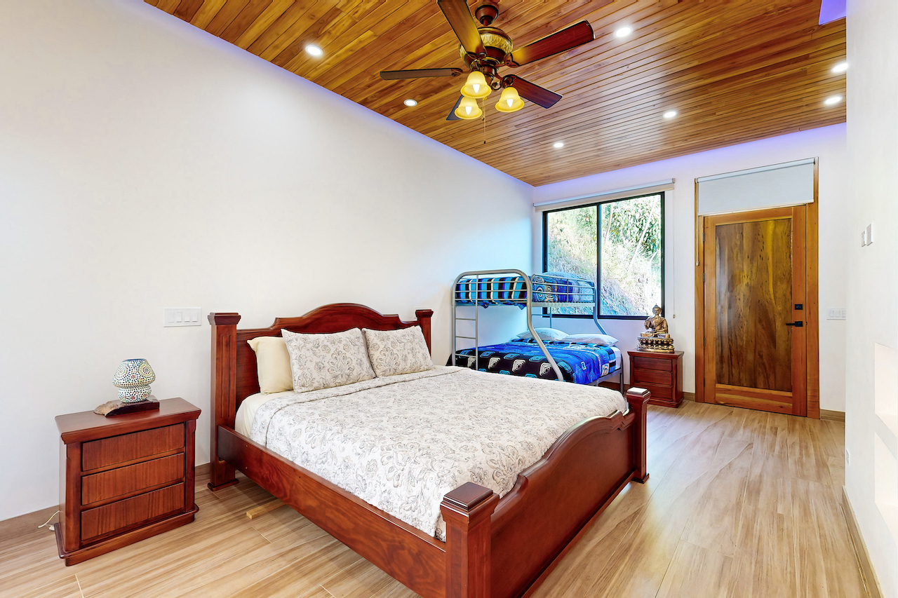 4 bed Single Family Homes For Sale in Dominical, Puntarenas - thumb 21