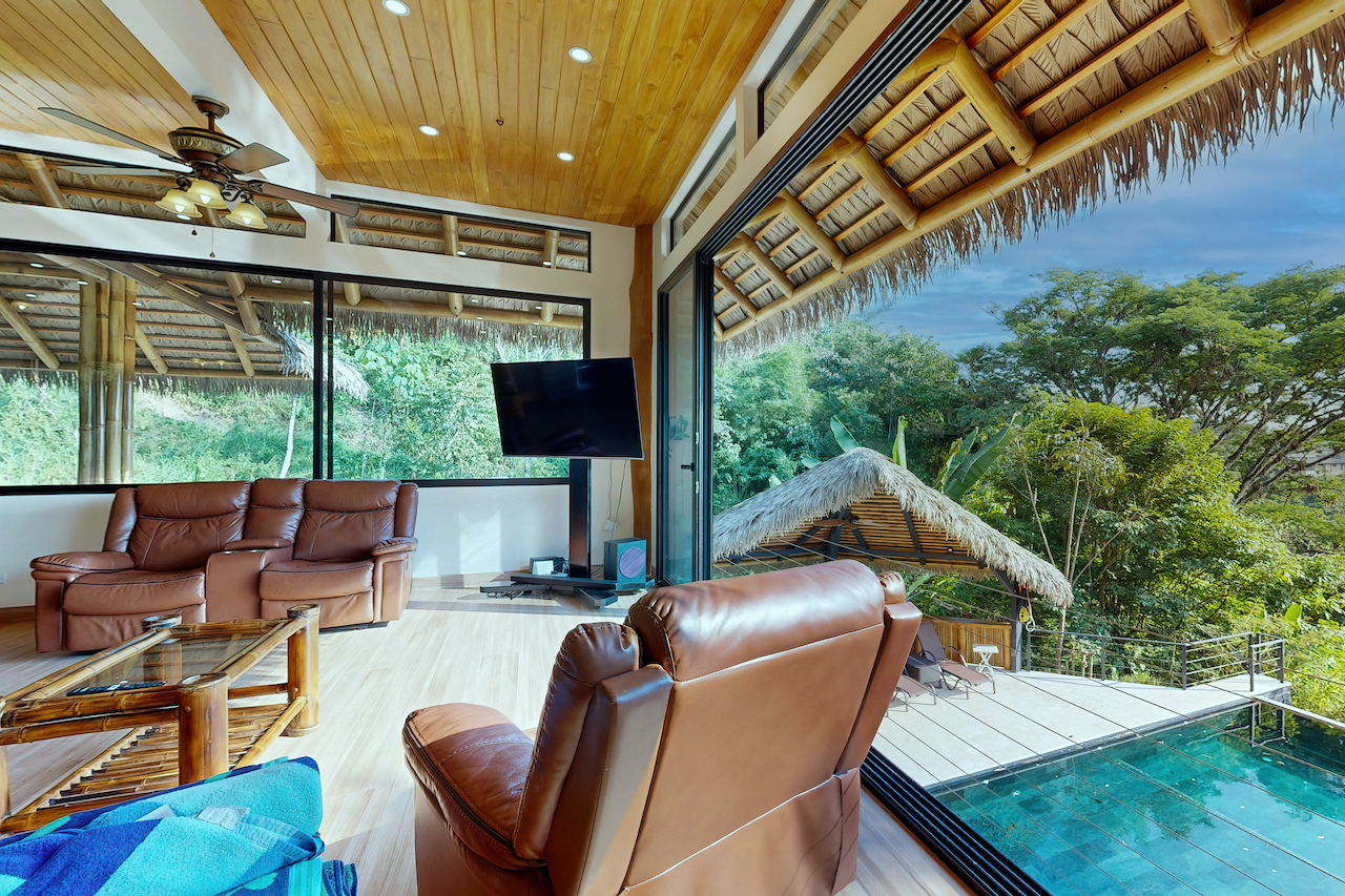 4 bed Single Family Homes For Sale in Dominical, Puntarenas - thumb 18