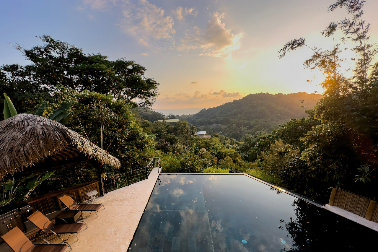 4 bed Single Family Homes For Sale in Dominical, Puntarenas - thumb 2