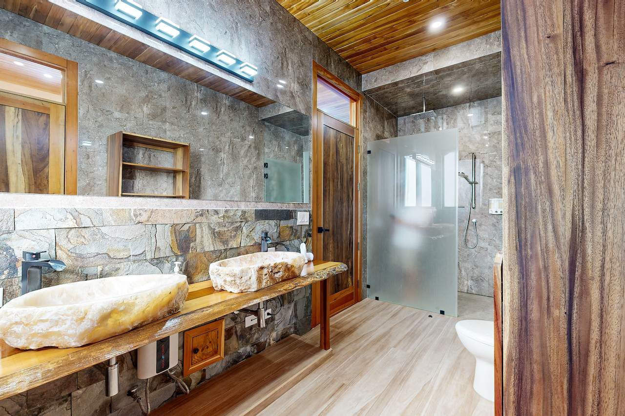 4 bed Single Family Homes For Sale in Dominical, Puntarenas - thumb 23