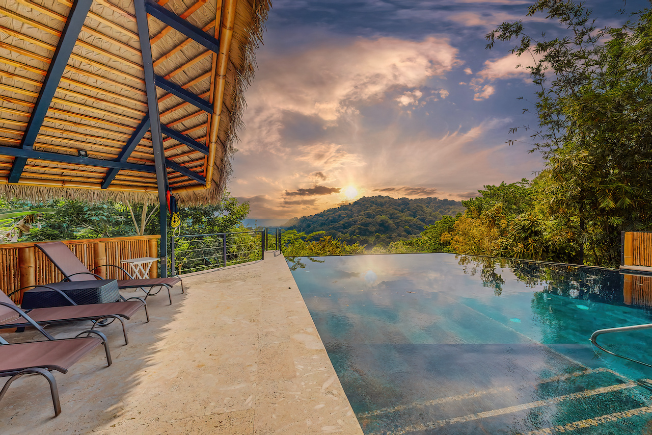 4 bed Single Family Homes For Sale in Dominical, Puntarenas - thumb 11