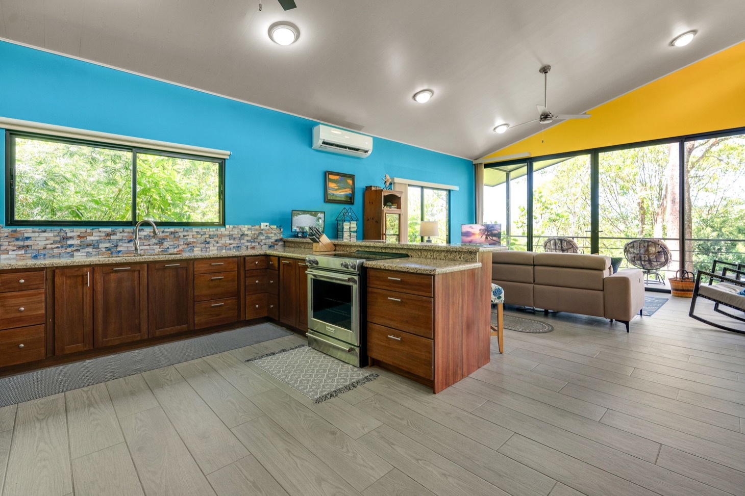 8 bed Hotel / Leisure For Sale in Ojochal, Puntarenas - thumb 5