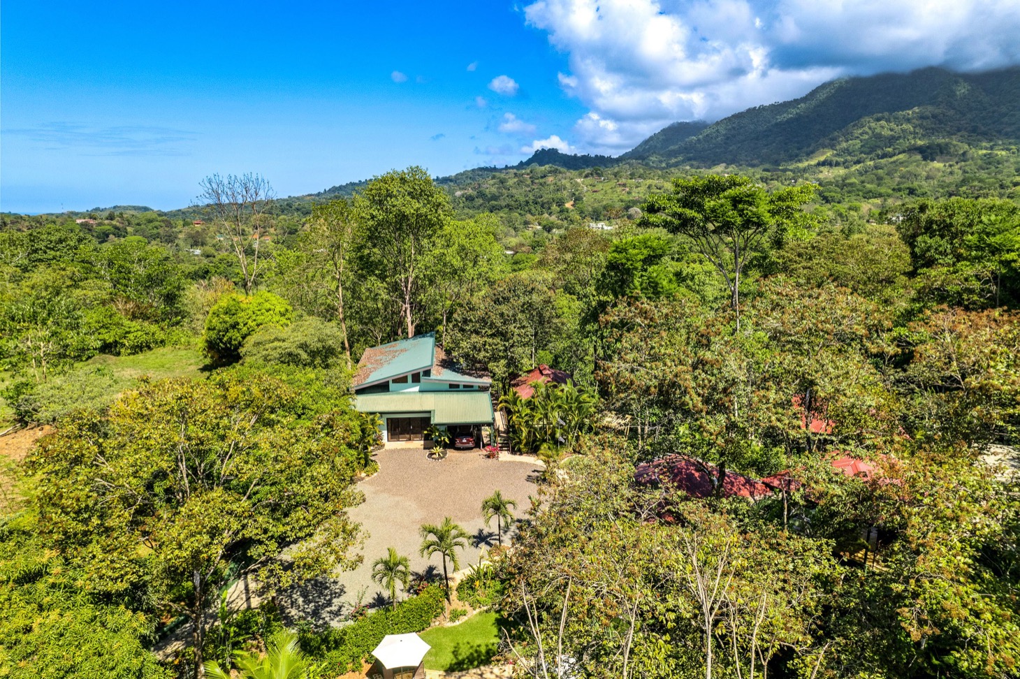 8 bed Hotel / Leisure For Sale in Ojochal, Puntarenas - thumb 16