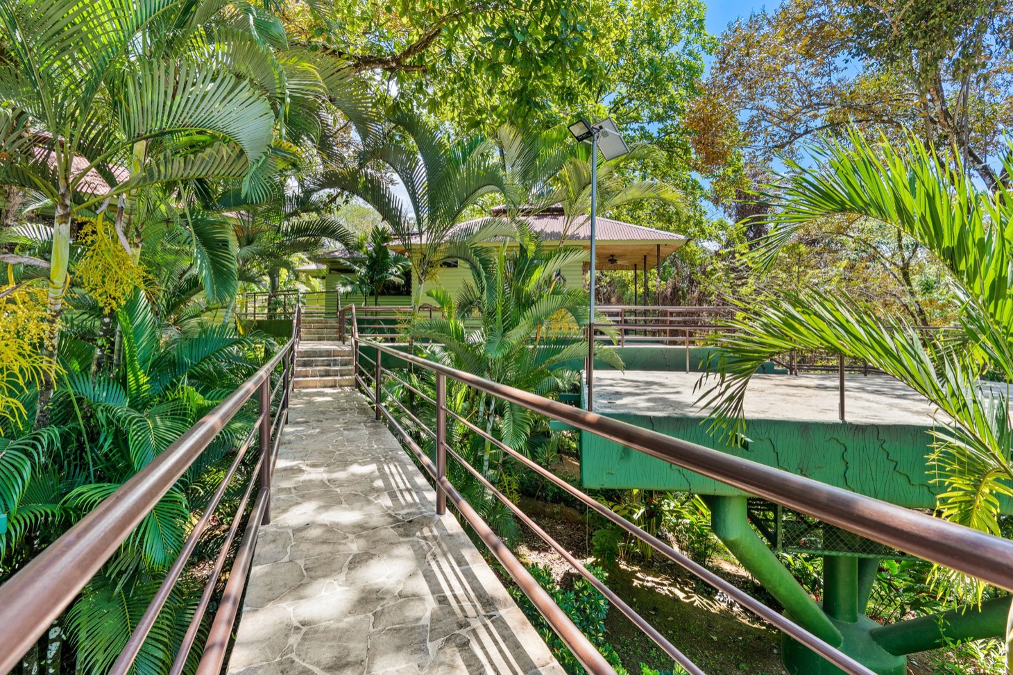 8 bed Hotel / Leisure For Sale in Ojochal, Puntarenas - thumb 23