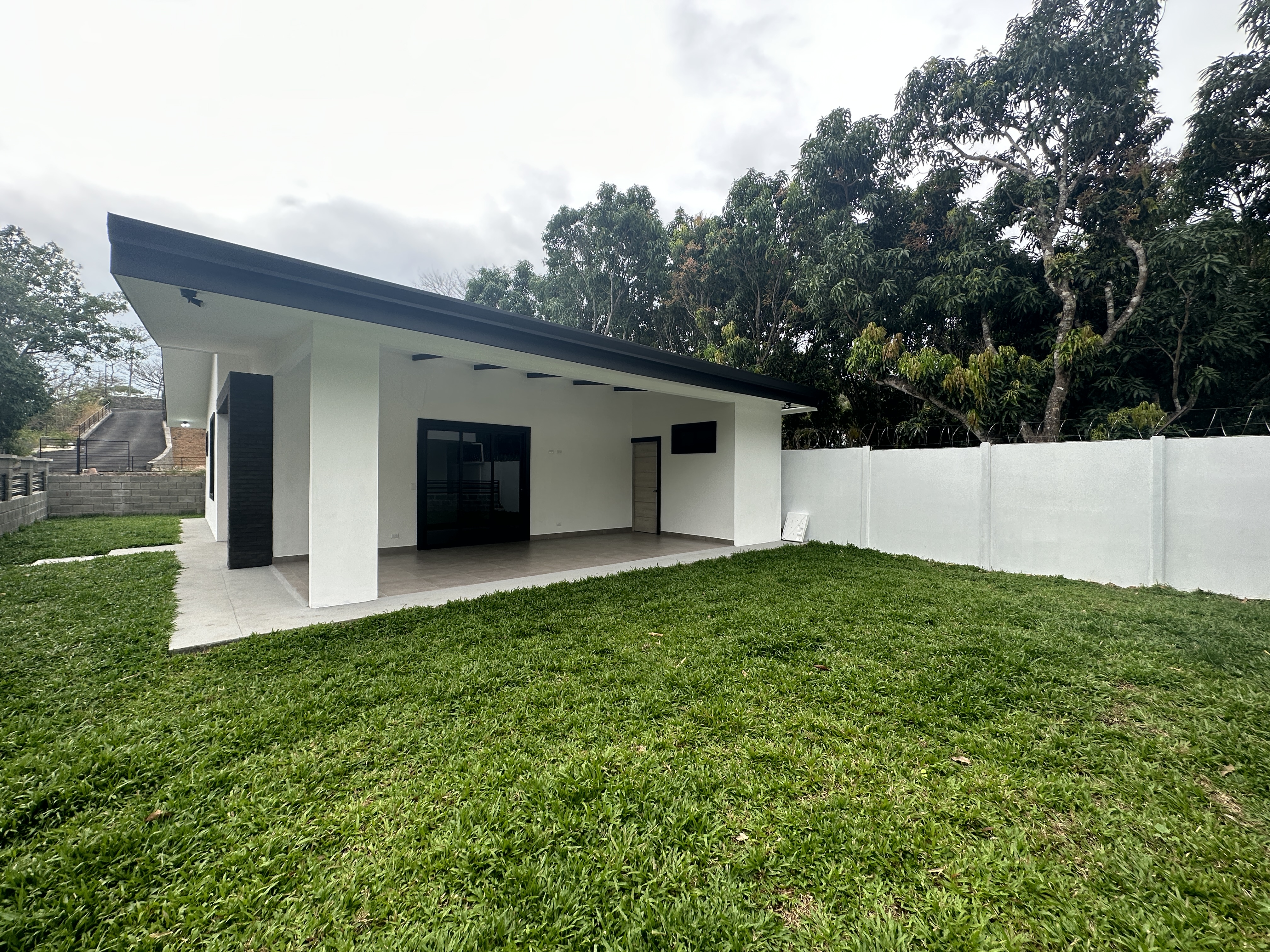 2 bed Single Family Homes For Sale in Atenas, Alajuela - thumb 7