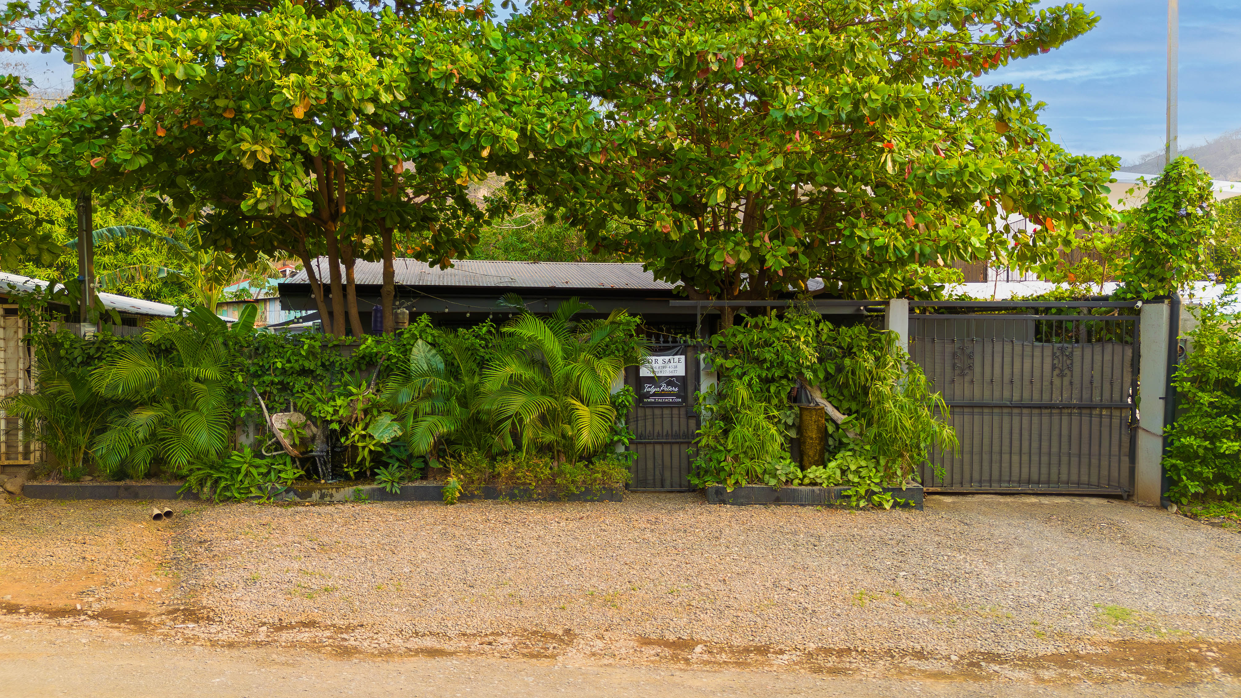 2 bed Single Family Homes For Sale in Playas Del Coco, Guanacaste - thumb 1