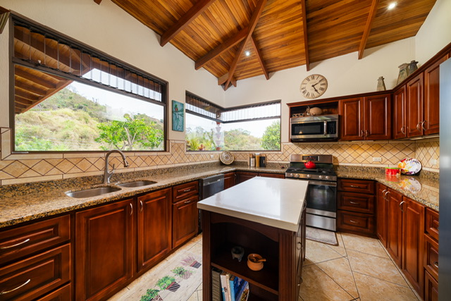 3 bed Single Family Homes For Sale in Alajuela, Alajuela - thumb 3