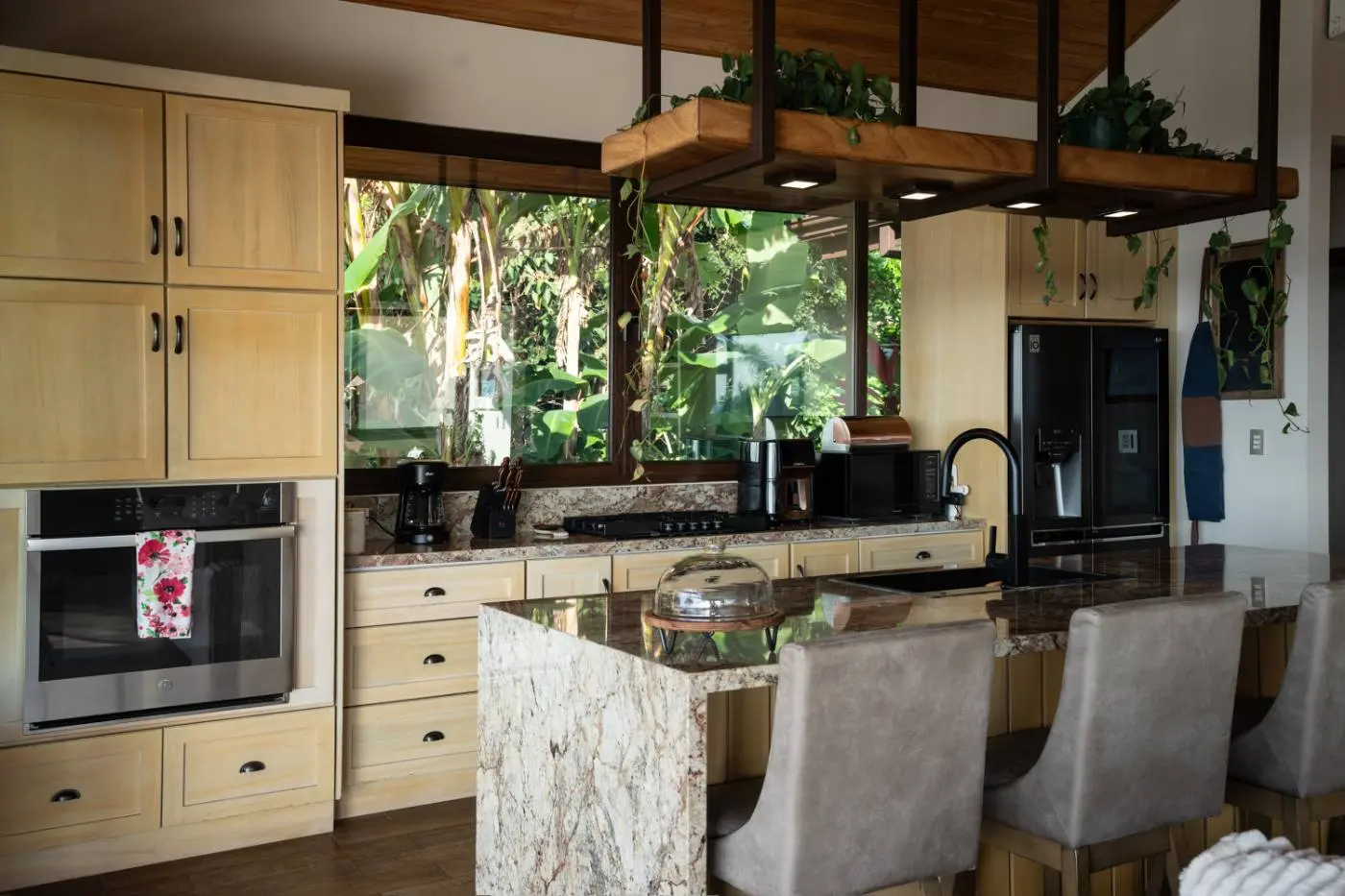 5 bed Single Family Homes For Sale in Playa Hermosa, Puntarenas - thumb 14