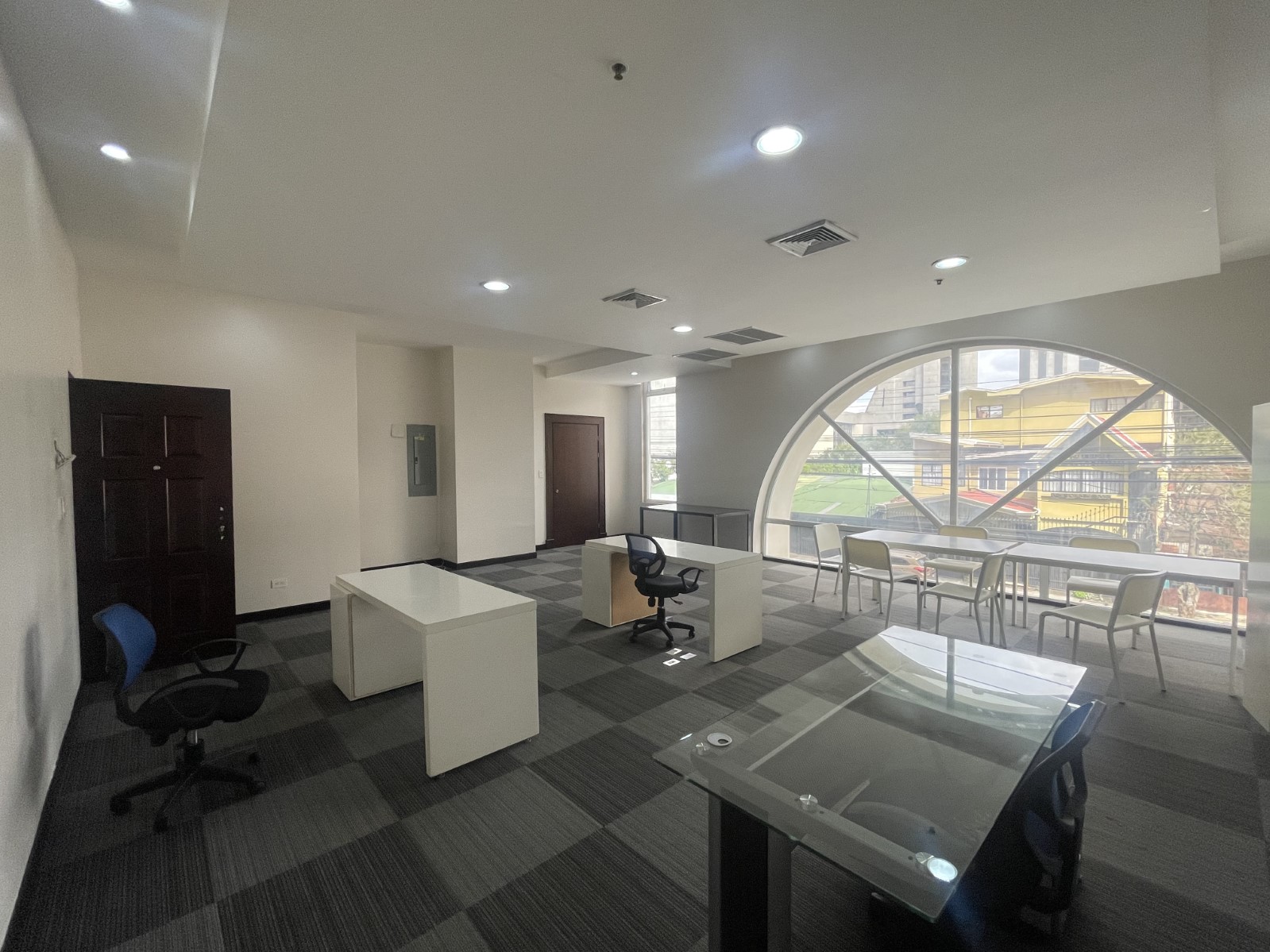 3 bed Commercial For Sale in La Sabana, San Jose - thumb 6