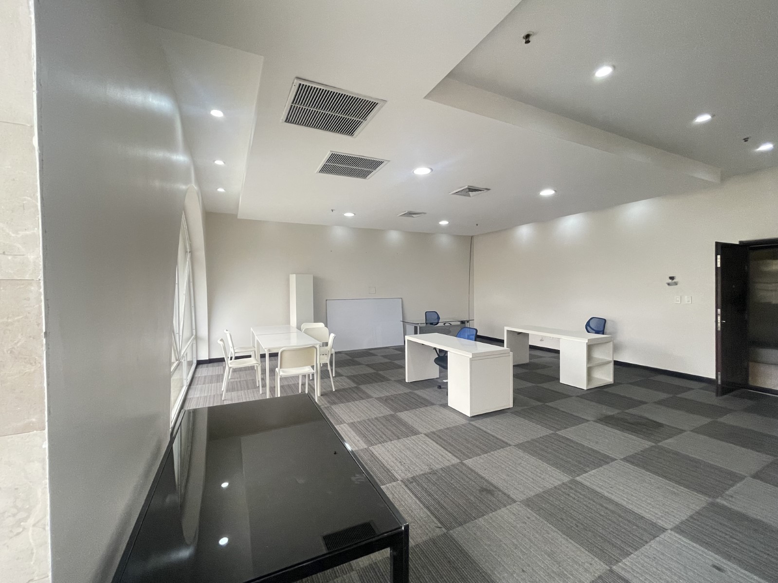 3 bed Commercial For Sale in La Sabana, San Jose - thumb 7