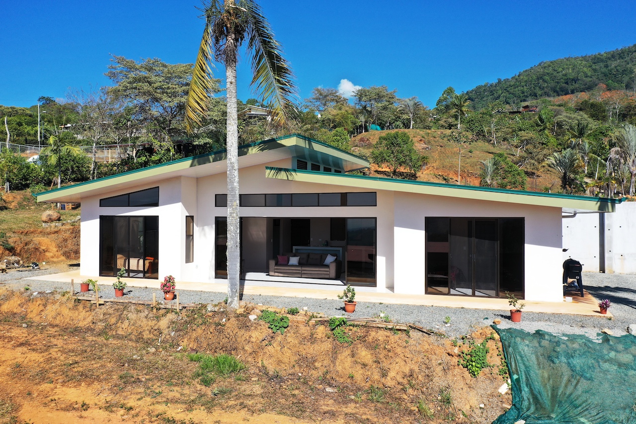 2 bed Single Family Homes For Sale in Perez Zeledon, San Jose - thumb 11