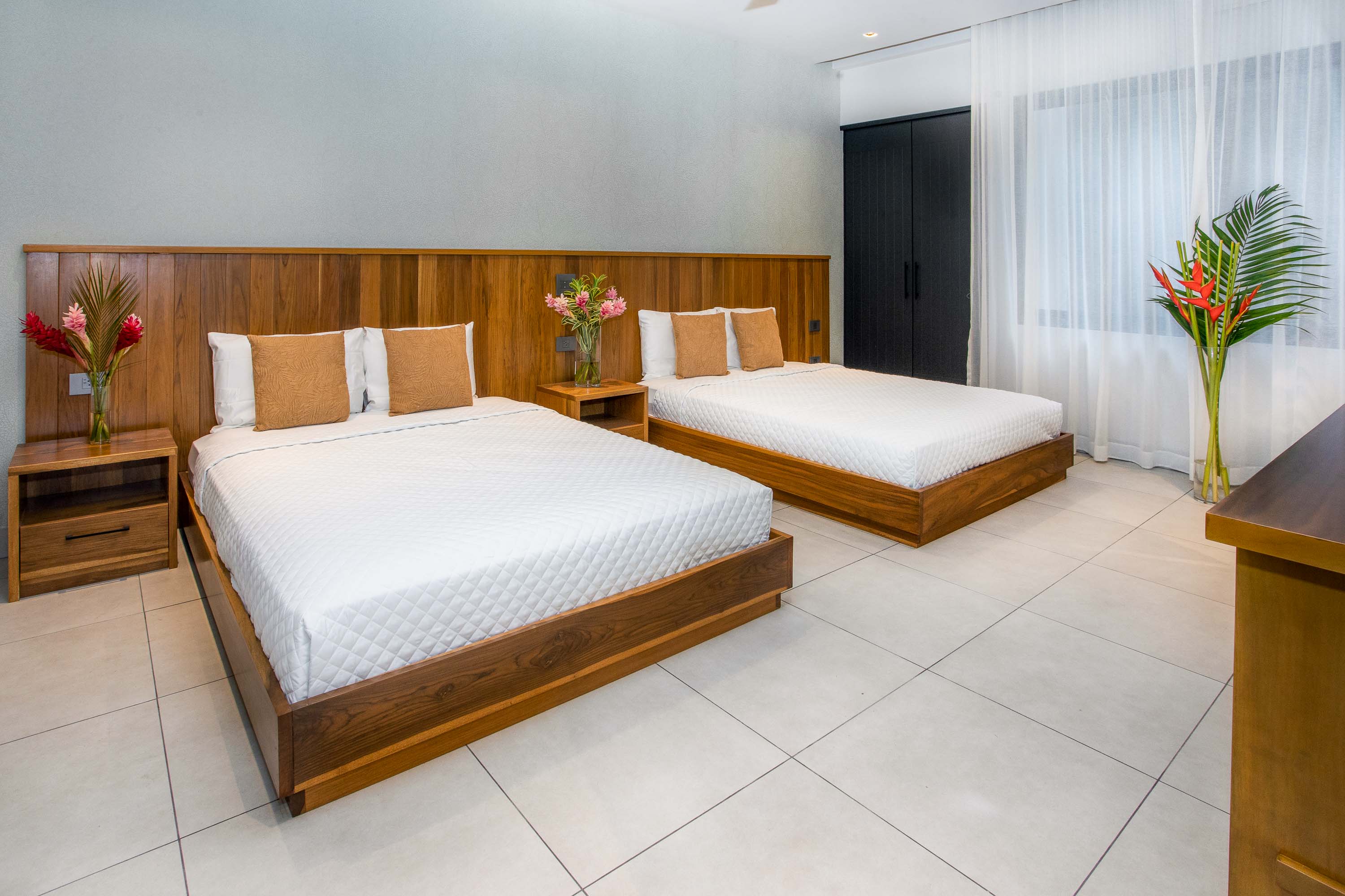 5 bed Single Family Homes For Sale in Manuel Antonio, Puntarenas - thumb 27