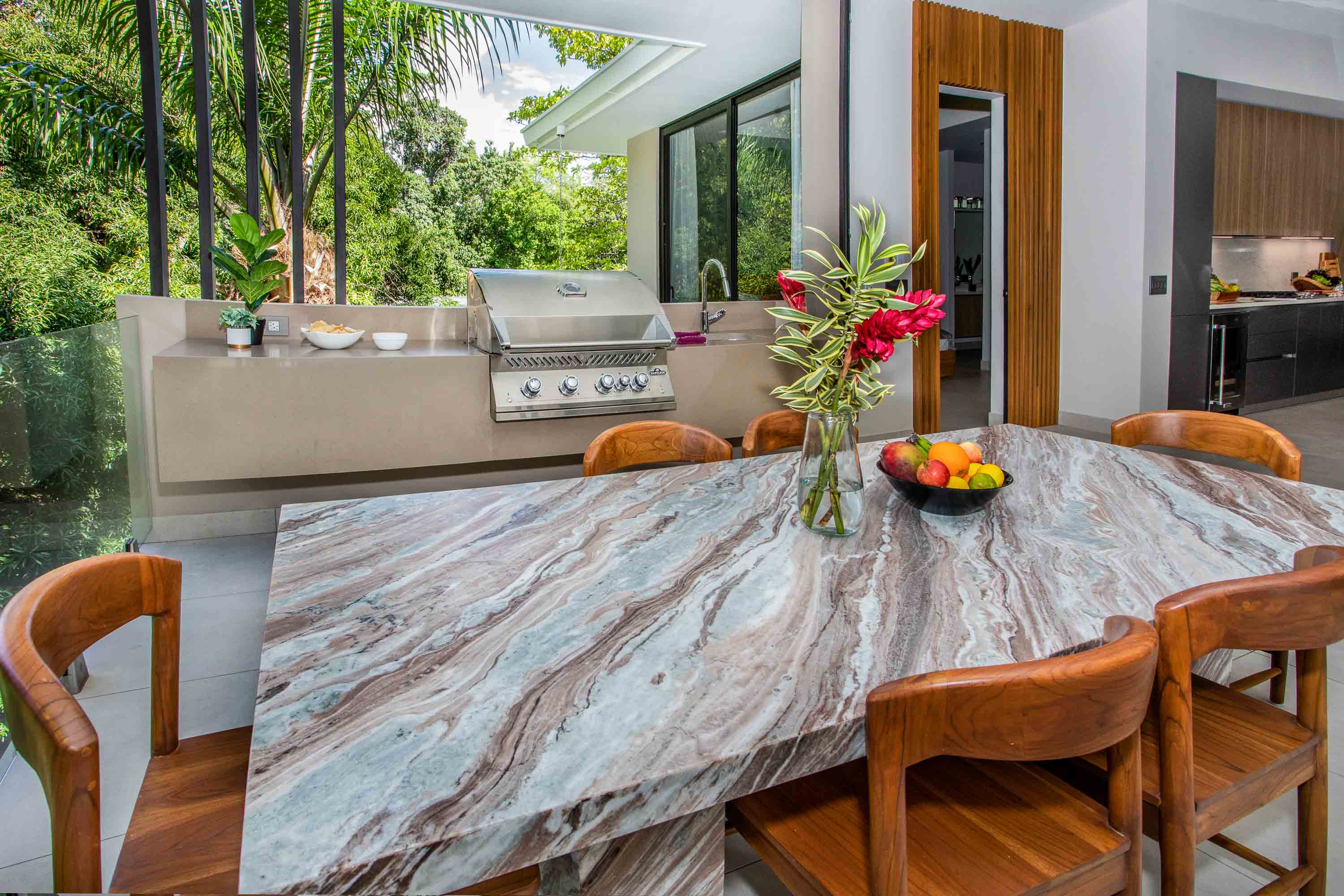 5 bed Single Family Homes For Sale in Manuel Antonio, Puntarenas - thumb 5