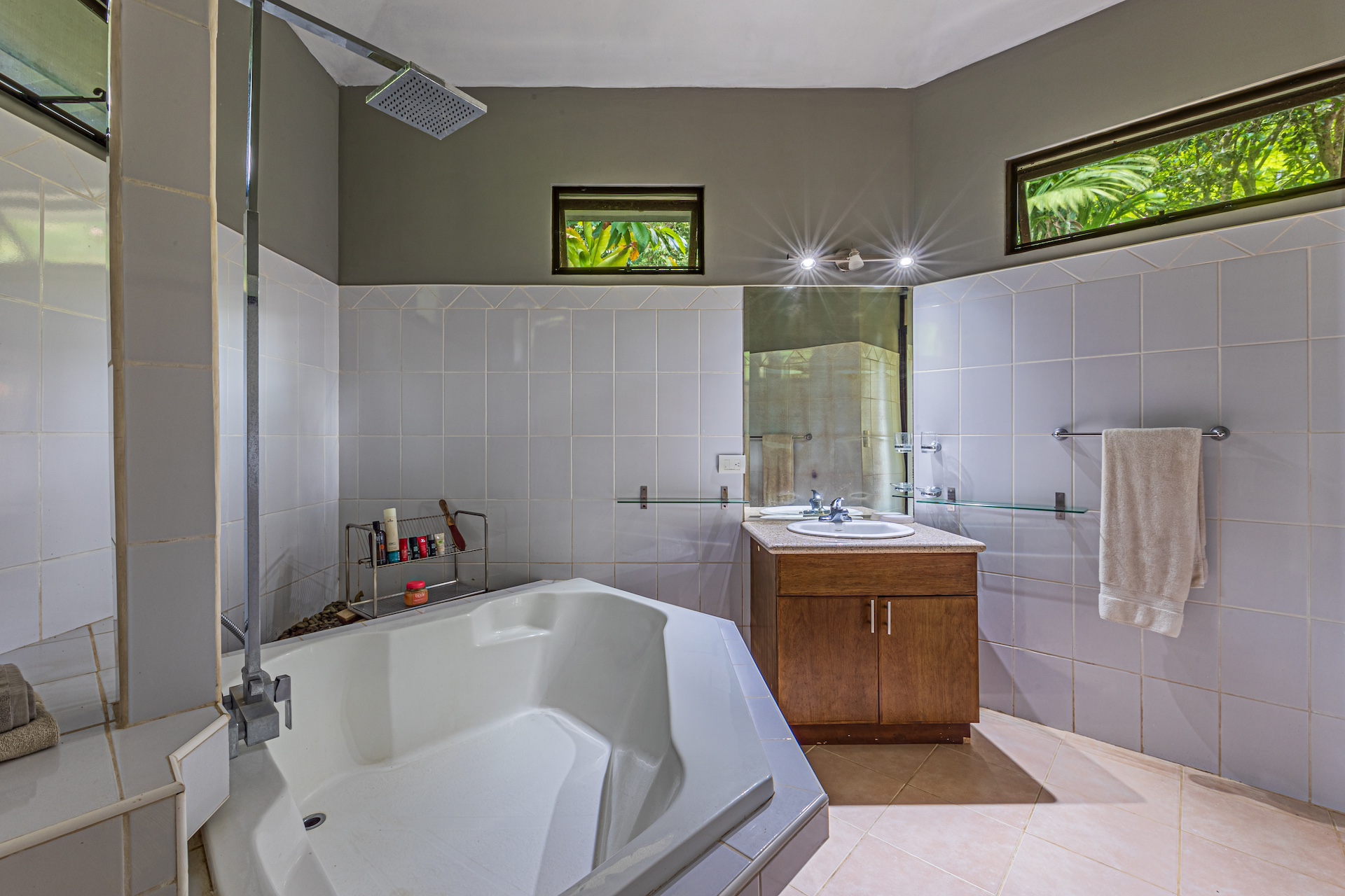 3 bed Single Family Homes For Sale in Ojochal, Puntarenas - thumb 19