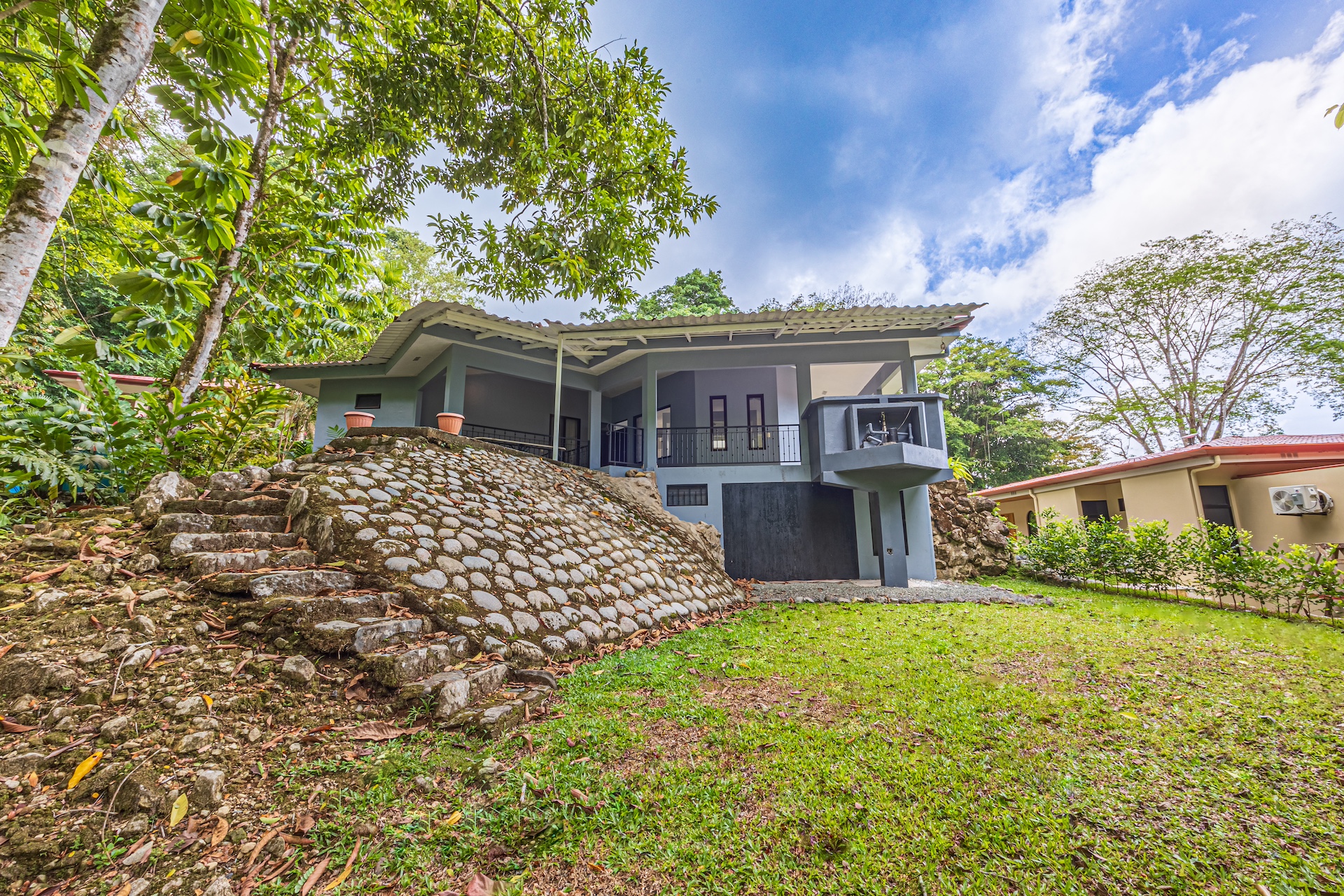 3 bed Single Family Homes For Sale in Ojochal, Puntarenas - thumb 7