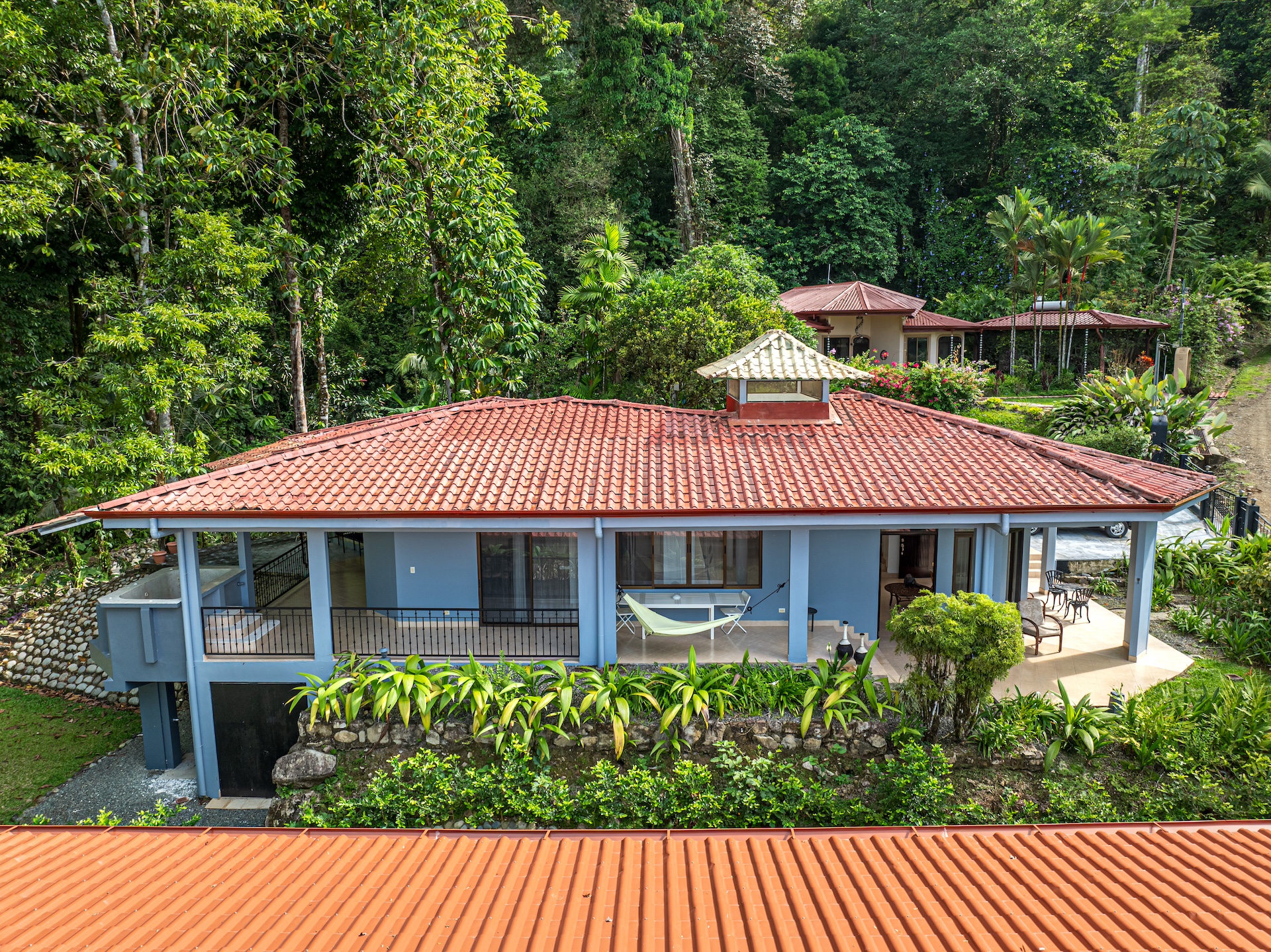 3 bed Single Family Homes For Sale in Ojochal, Puntarenas - thumb 1