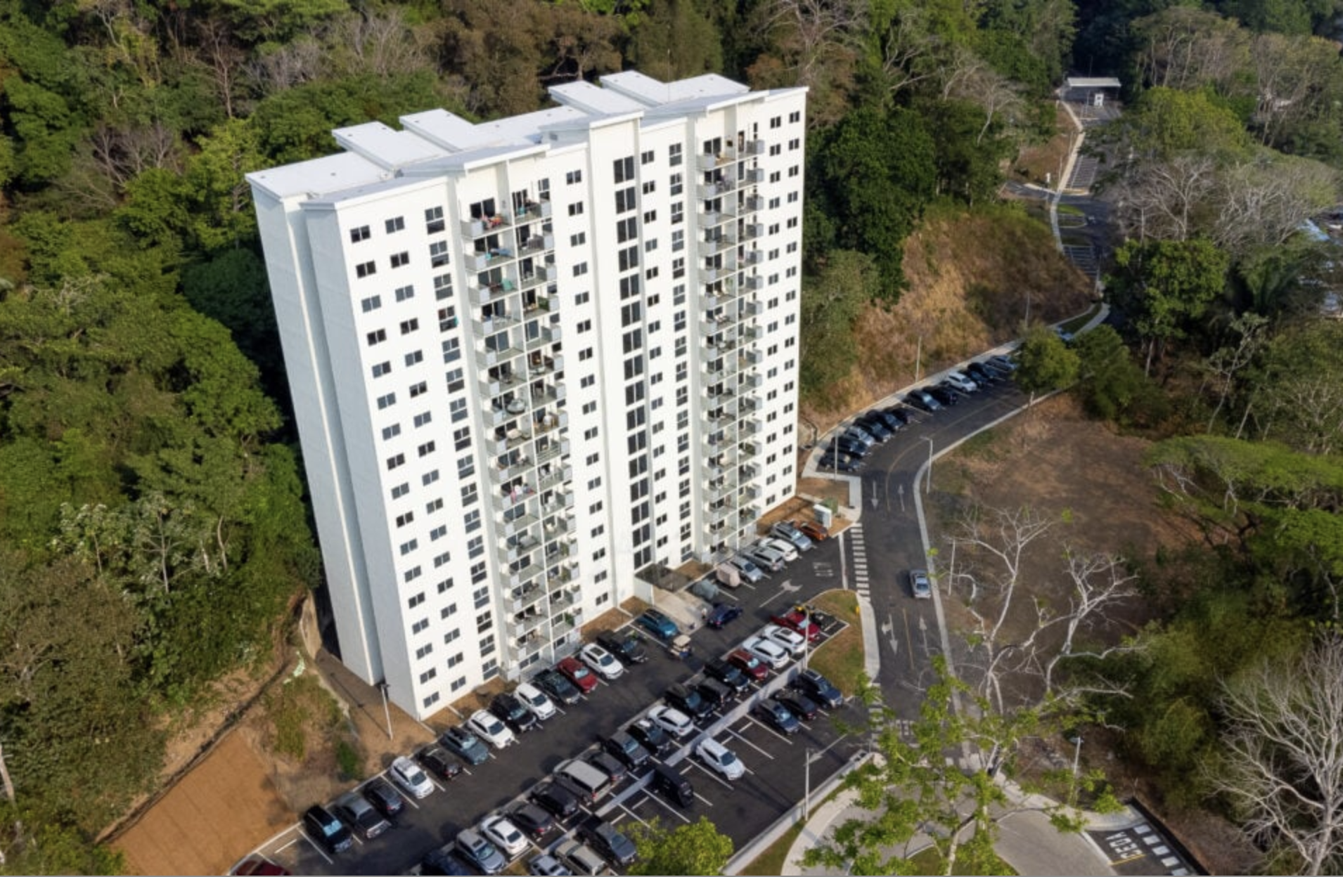 2 bed Condo For Sale in Jaco, Puntarenas - thumb 2