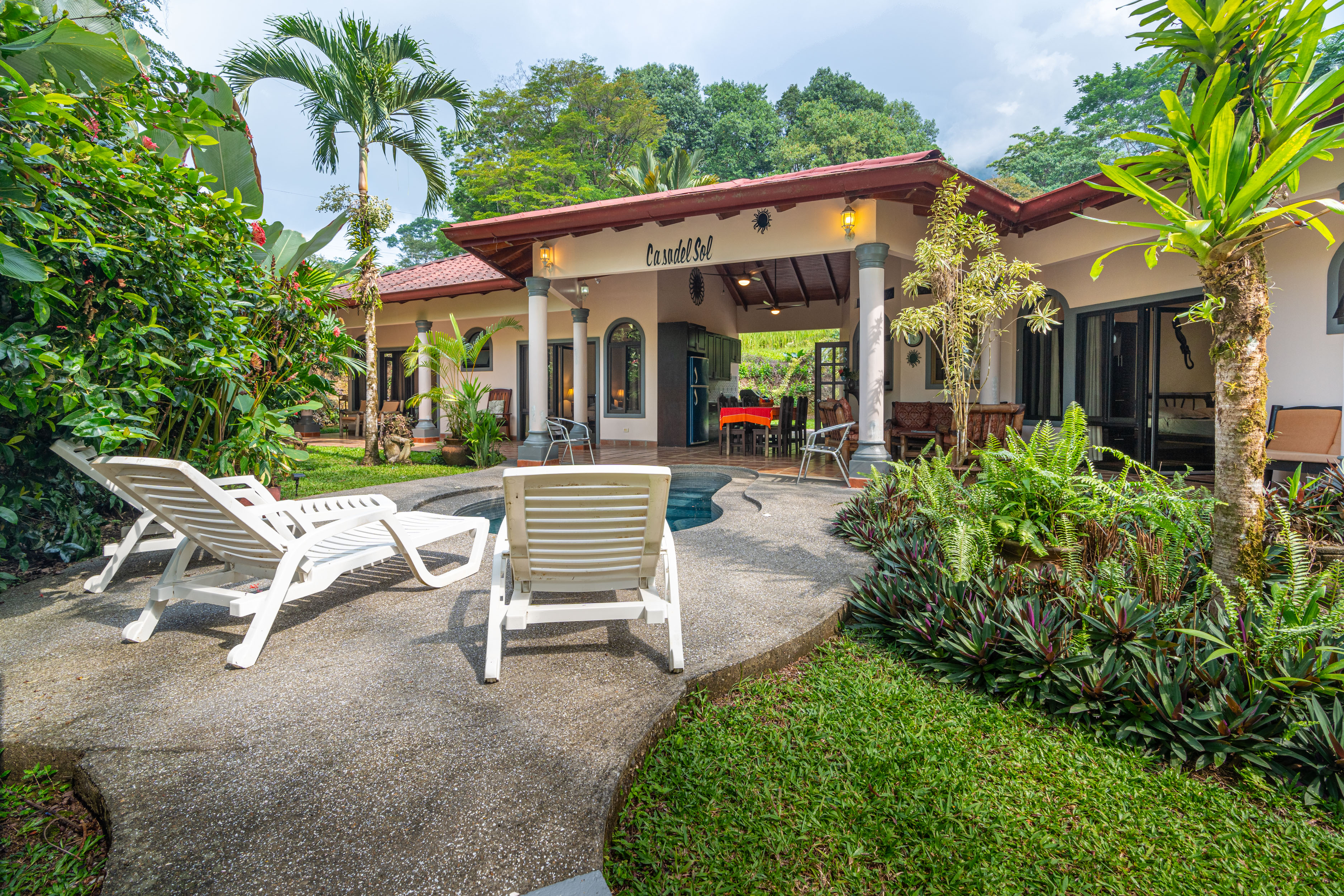 4 bed Single Family Homes For Sale in Ojochal, Puntarenas - thumb 2