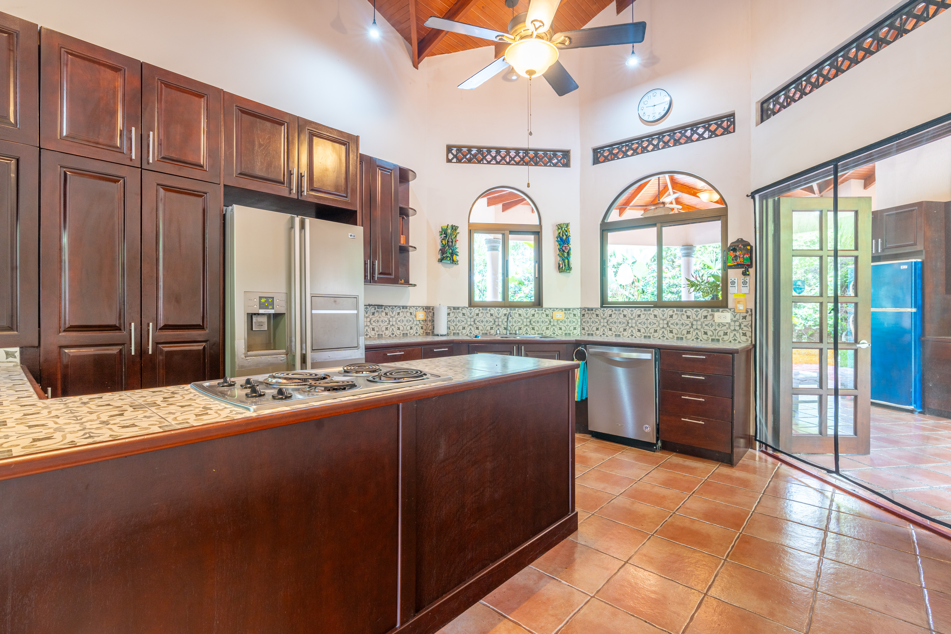 4 bed Single Family Homes For Sale in Ojochal, Puntarenas - thumb 18