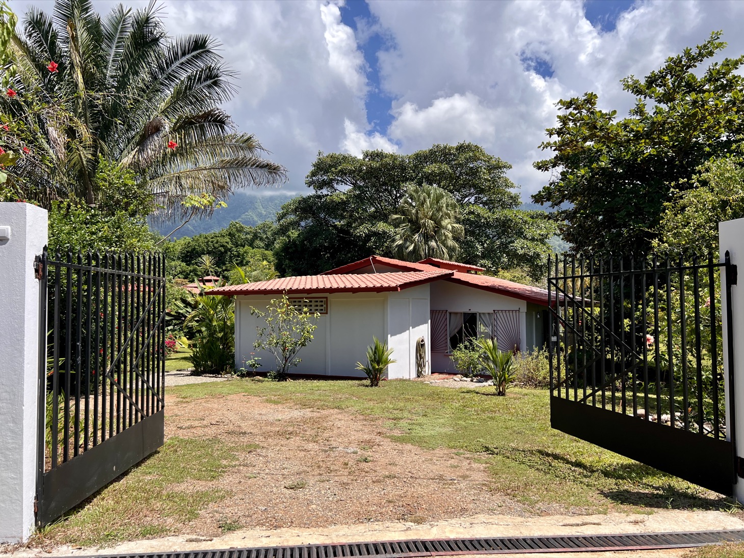 2 bed Single Family Homes For Sale in Ojochal, Puntarenas - thumb 4