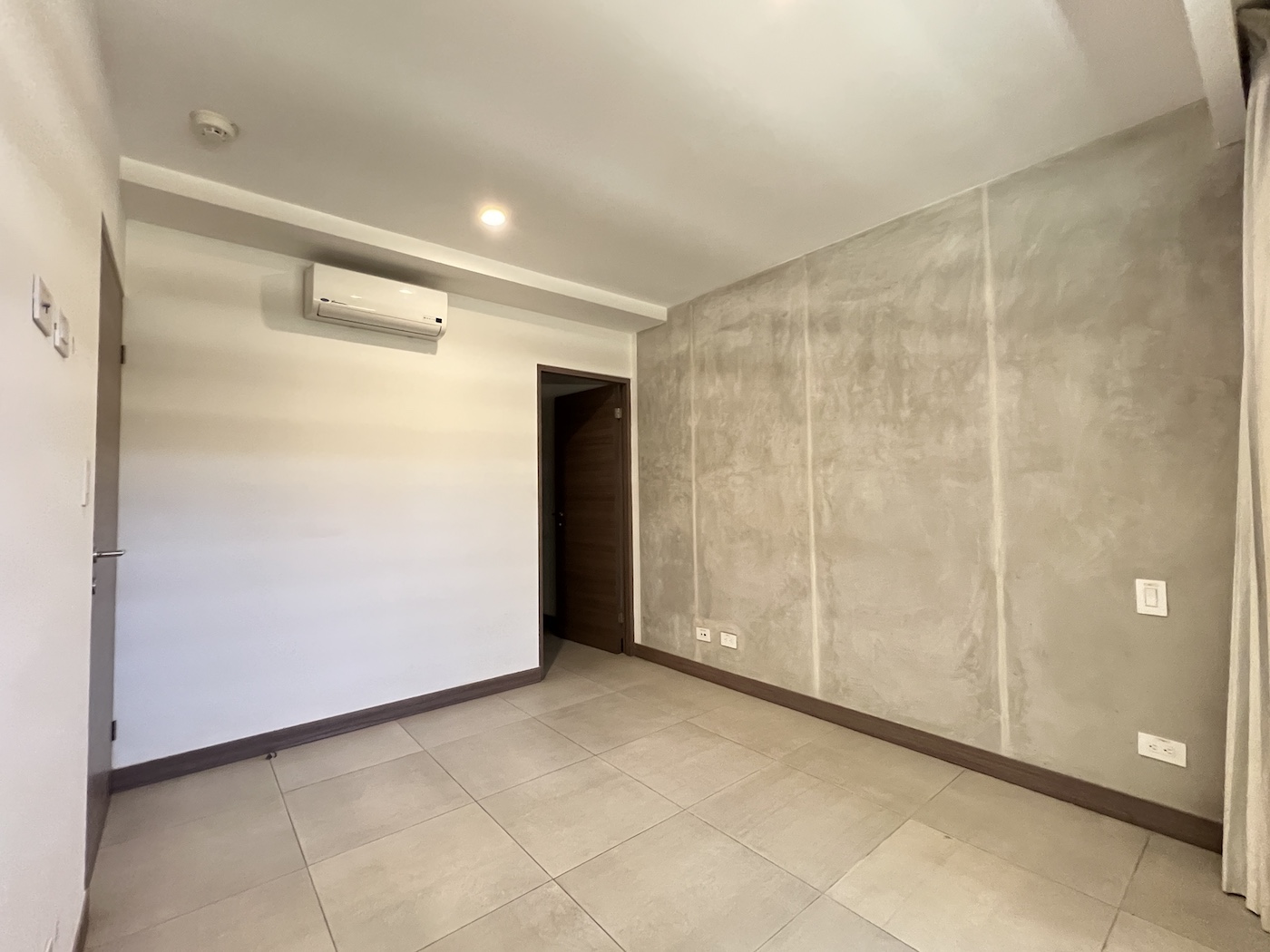1 bed Condo For Sale in San Jose, San Jose - thumb 6