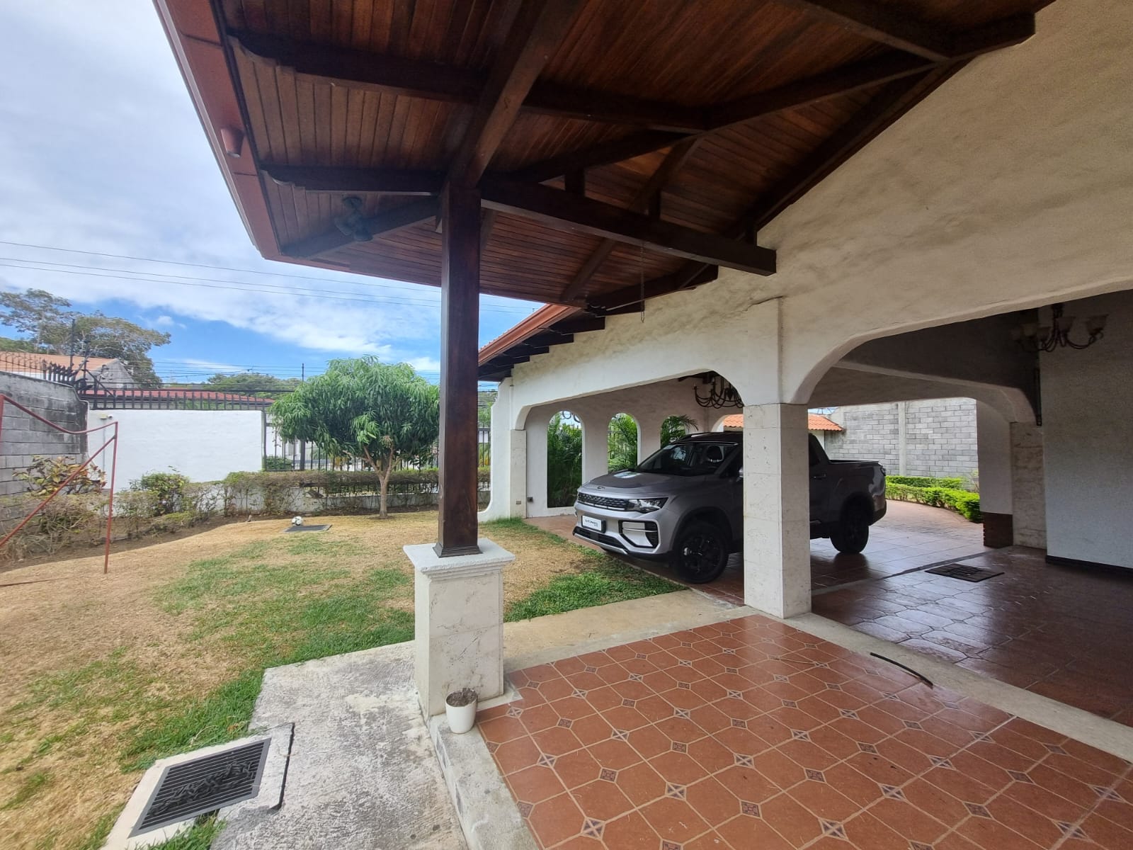 3 bed Single Family Homes For Sale in San Rafael, San Jose - thumb 16