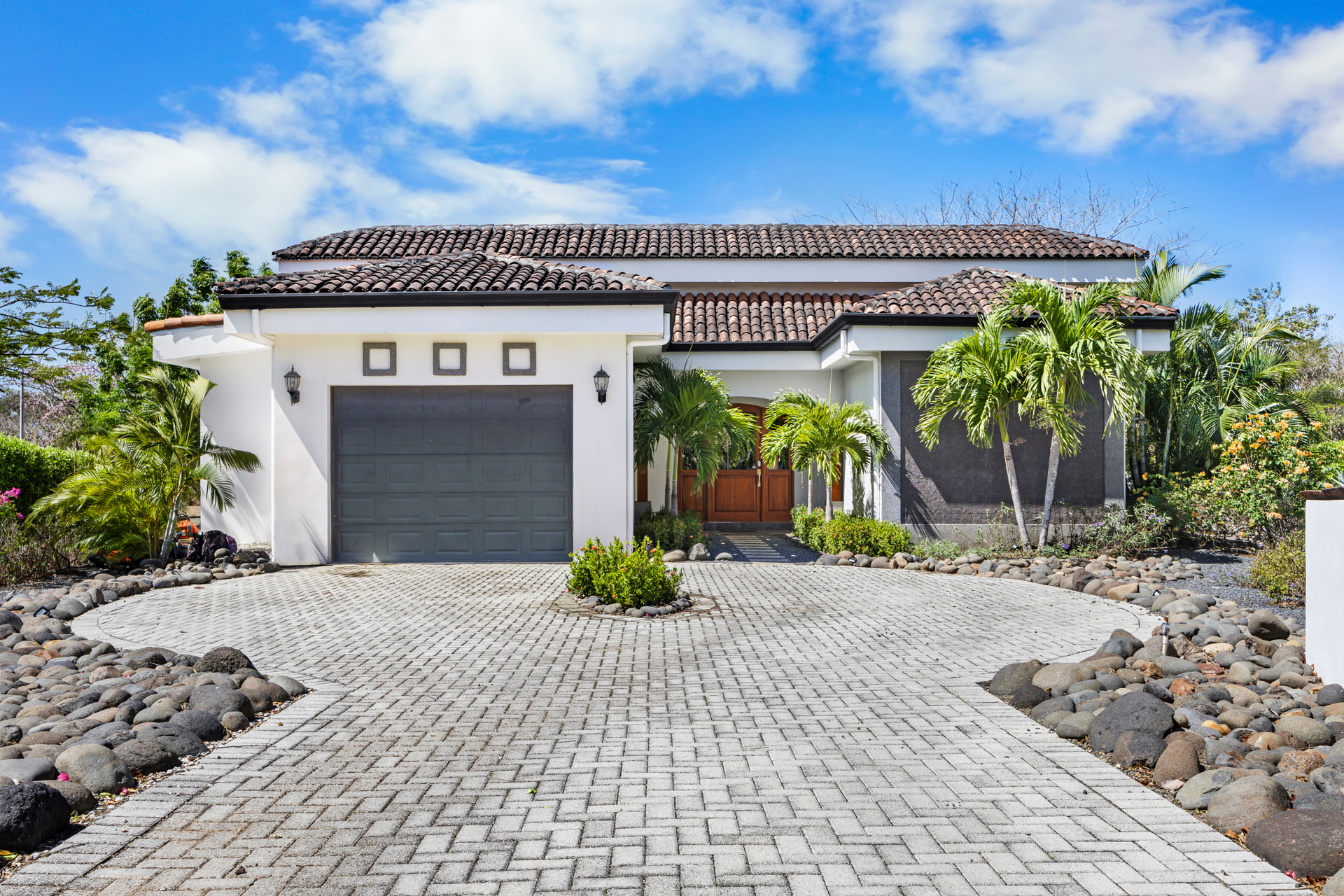 3 bed Single Family Homes For Sale in Hacienda Pinilla, Guanacaste - thumb 3