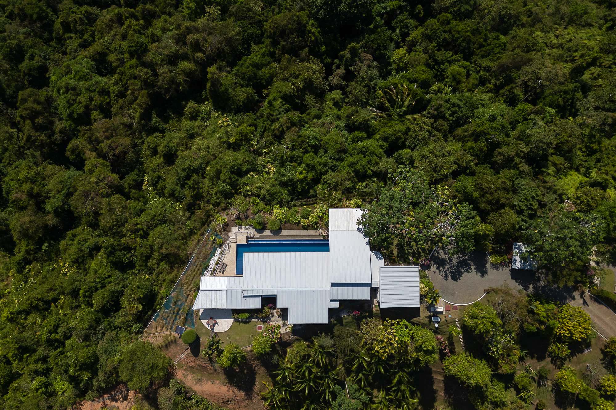 4 bed Single Family Homes For Sale in Savegre, Puntarenas - thumb 4