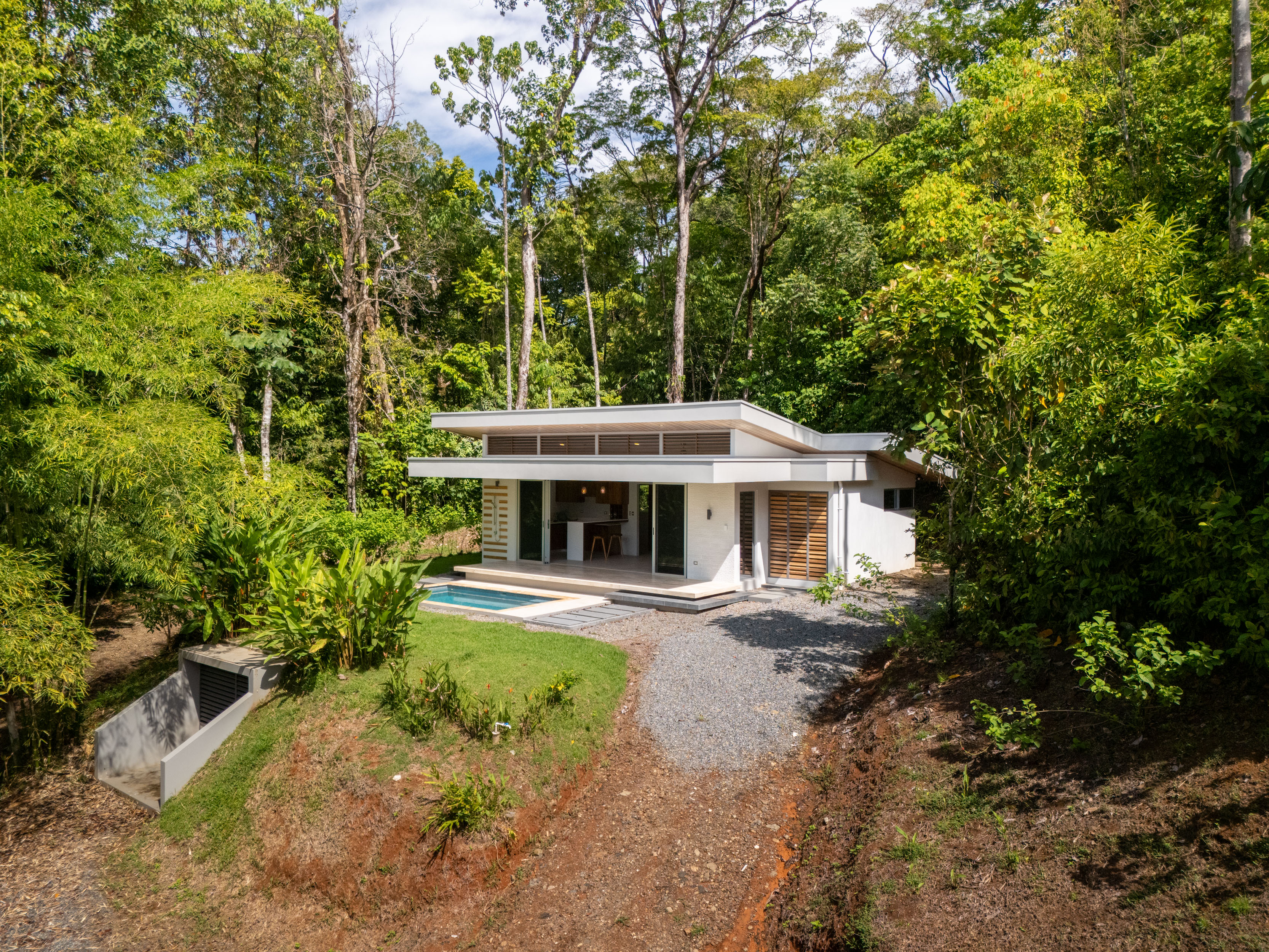 2 bed Single Family Homes For Sale in Ojochal, Puntarenas - thumb 4