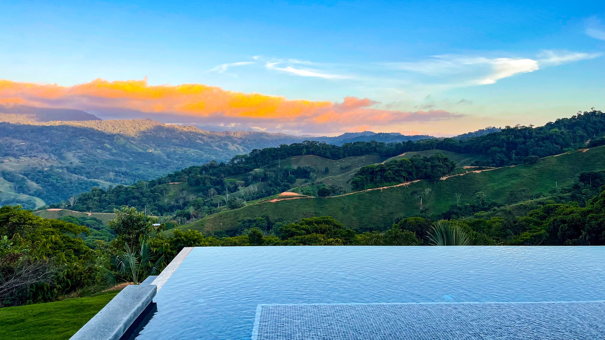 3 bed Single Family Homes For Sale in Dominical, Puntarenas - thumb 3