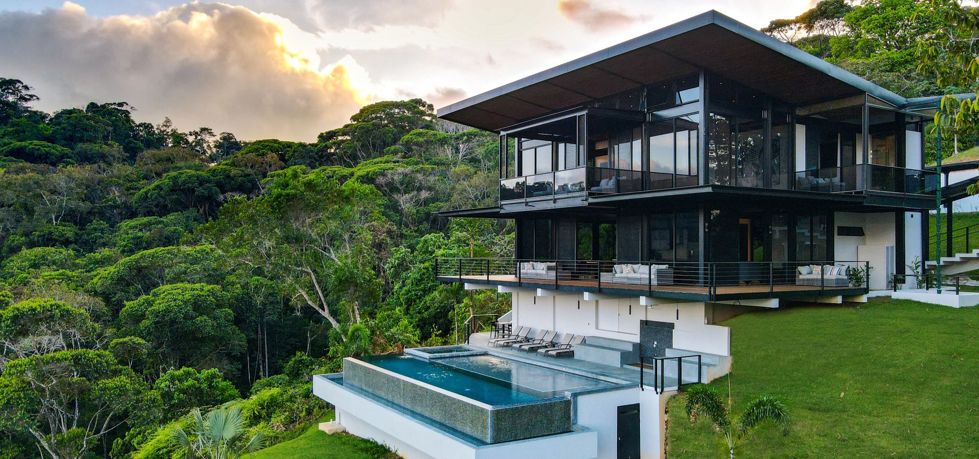 3 bed Single Family Homes For Sale in Dominical, Puntarenas - thumb 4