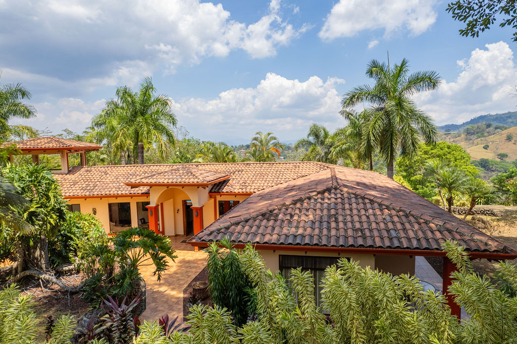 4 bed Single Family Homes For Sale in Atenas, Alajuela - thumb 3