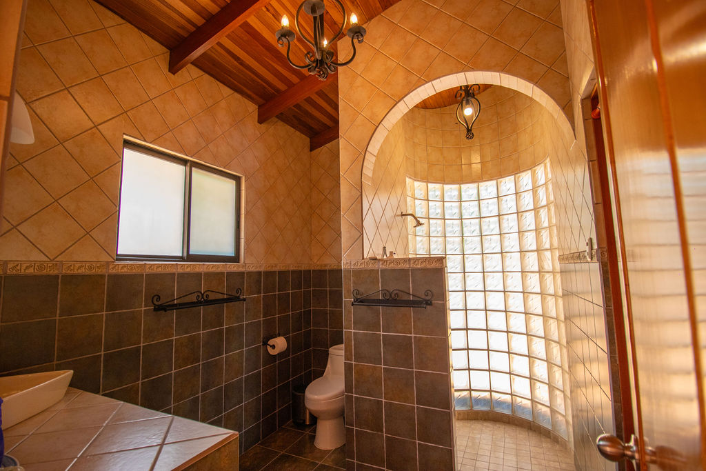 4 bed Single Family Homes For Sale in Atenas, Alajuela - thumb 22