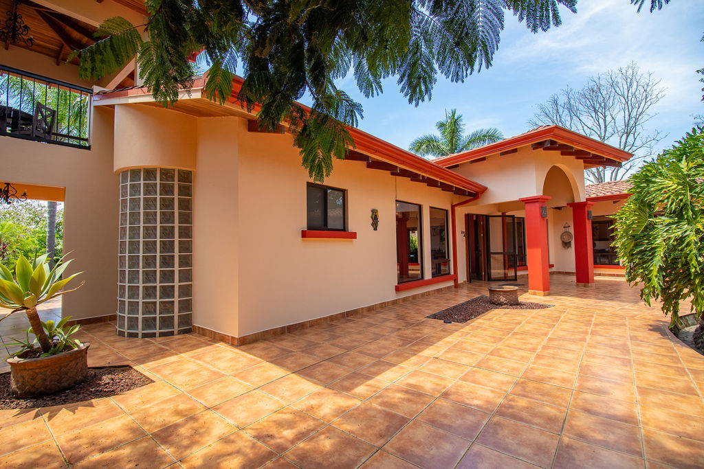 4 bed Single Family Homes For Sale in Atenas, Alajuela - thumb 7