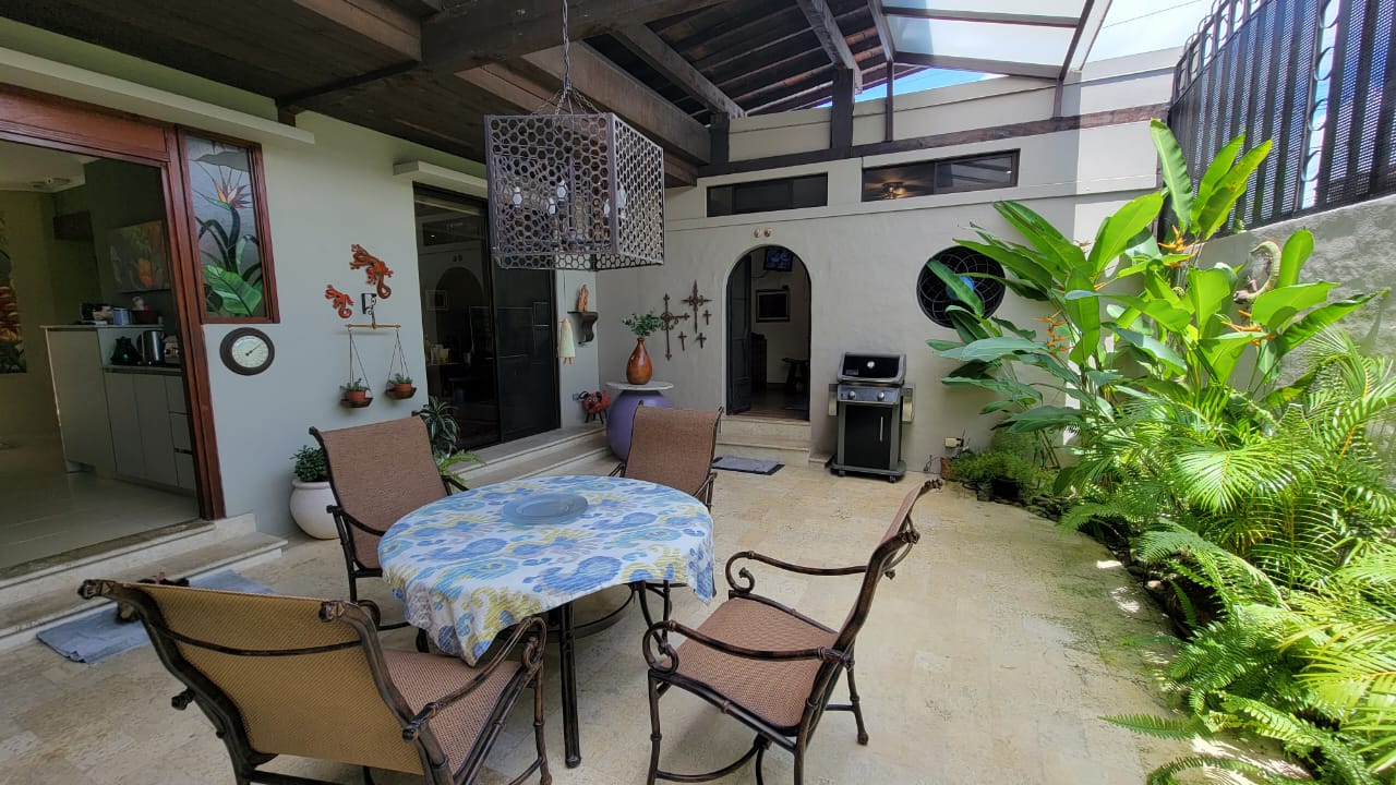 4 bed Single Family Homes For Sale in Ciudad Cariari, Heredia - thumb 14