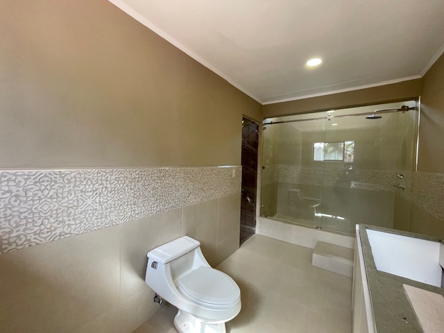 4 bed Single Family Homes For Sale in Ciudad Cariari, Heredia - thumb 13