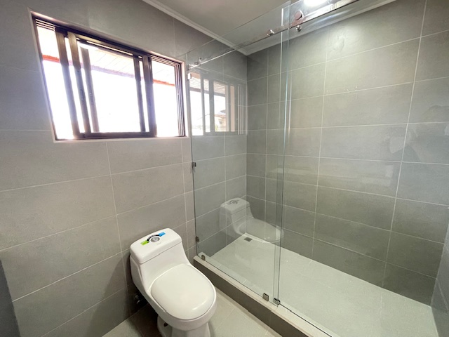 4 bed Single Family Homes For Sale in Ciudad Cariari, Heredia - thumb 9