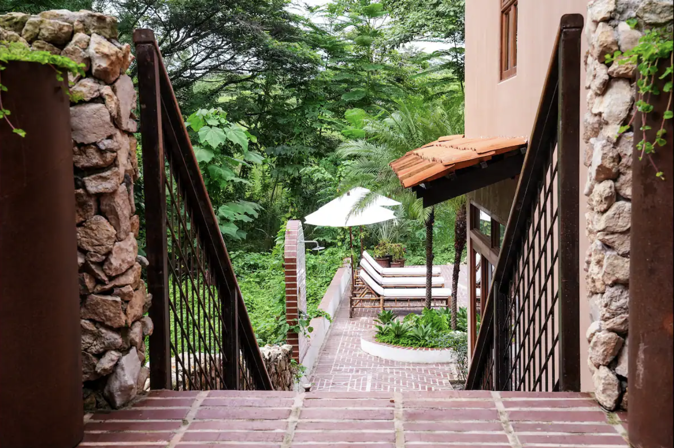 4 bed Single Family Homes For Sale in Santiago, Puntarenas - thumb 22