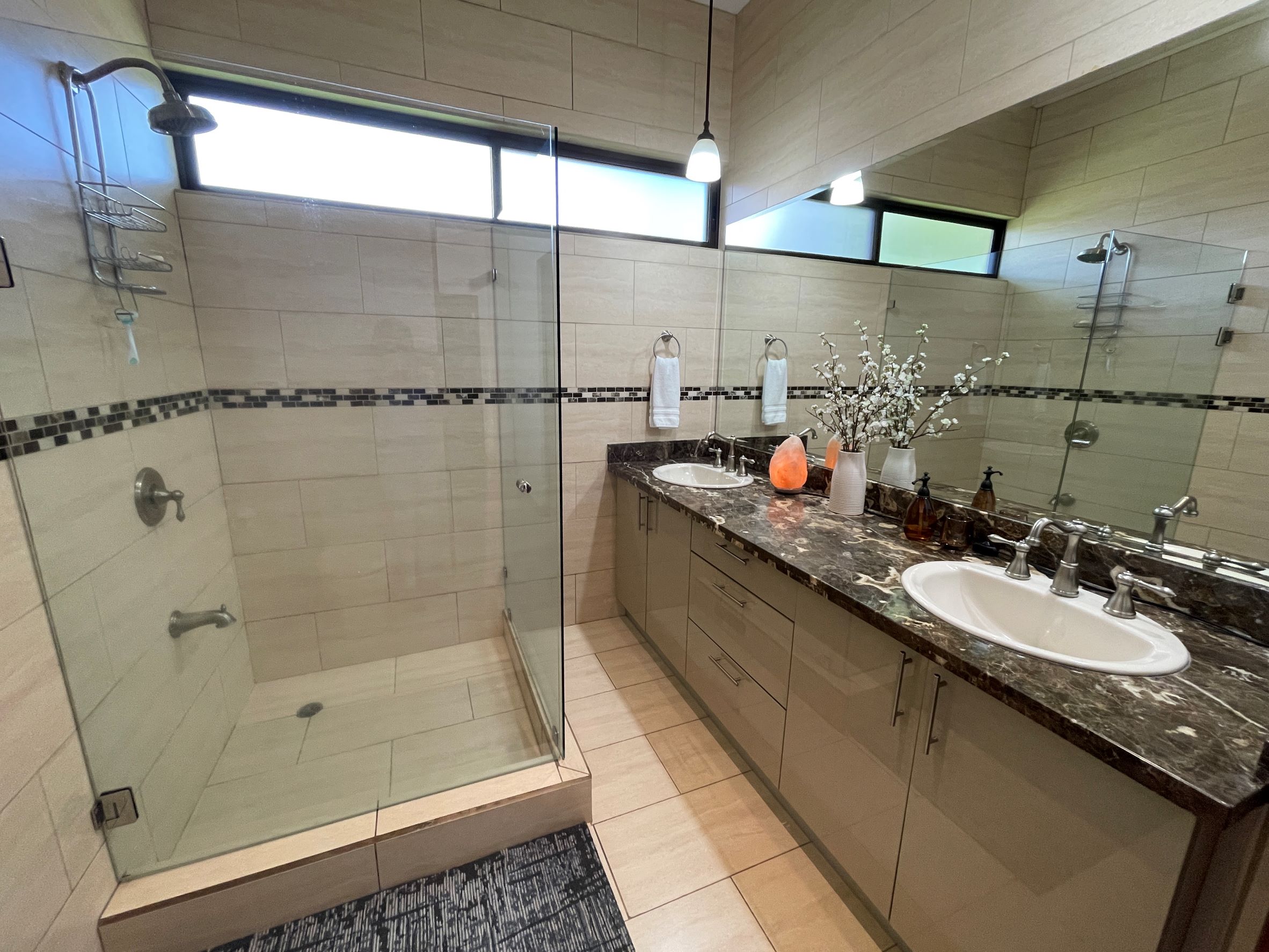 4 bed Single Family Homes For Sale in Santa Ana, San Jose - thumb 18