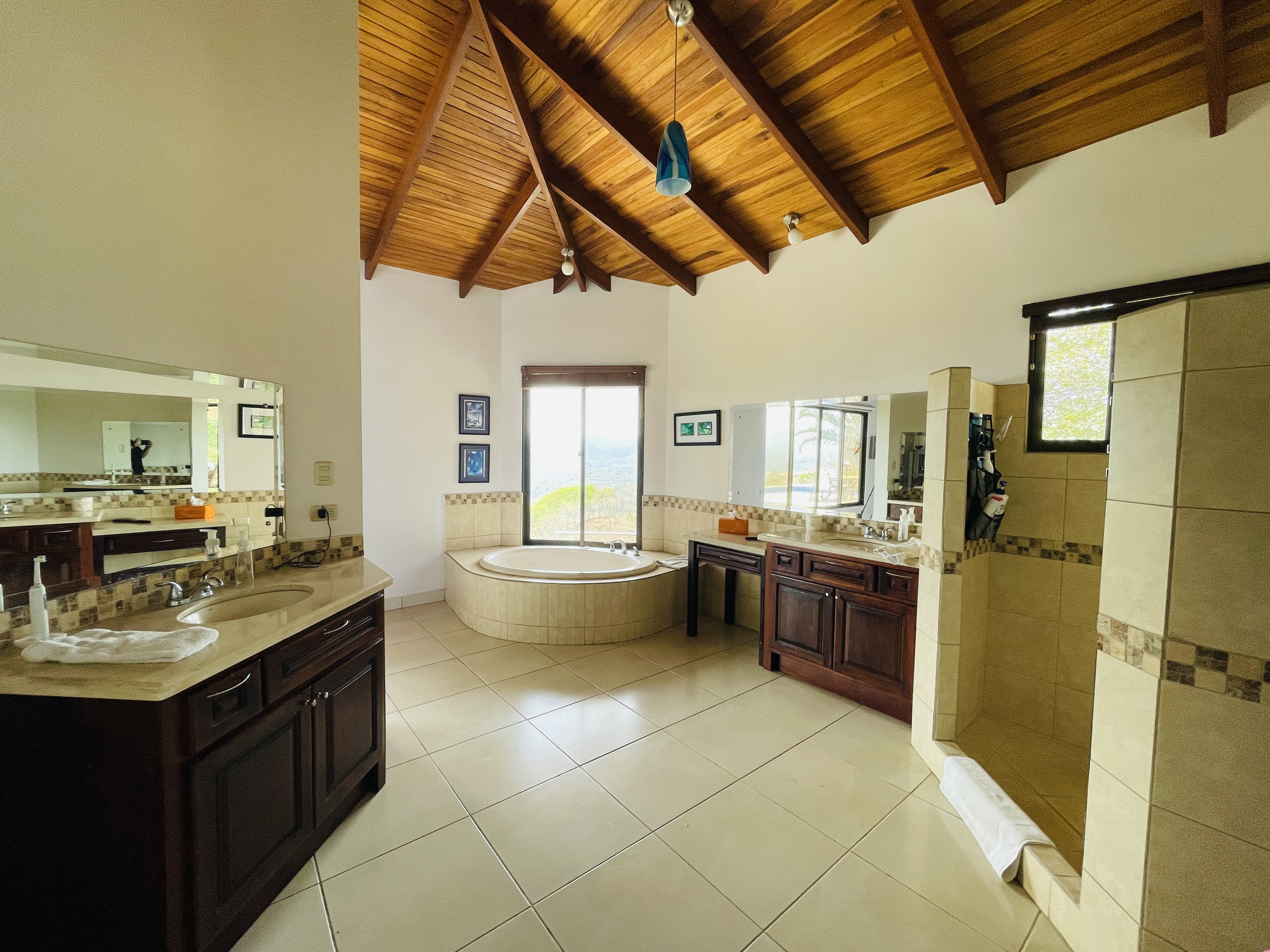 4 bed Single Family Homes For Sale in Atenas, Alajuela - thumb 14