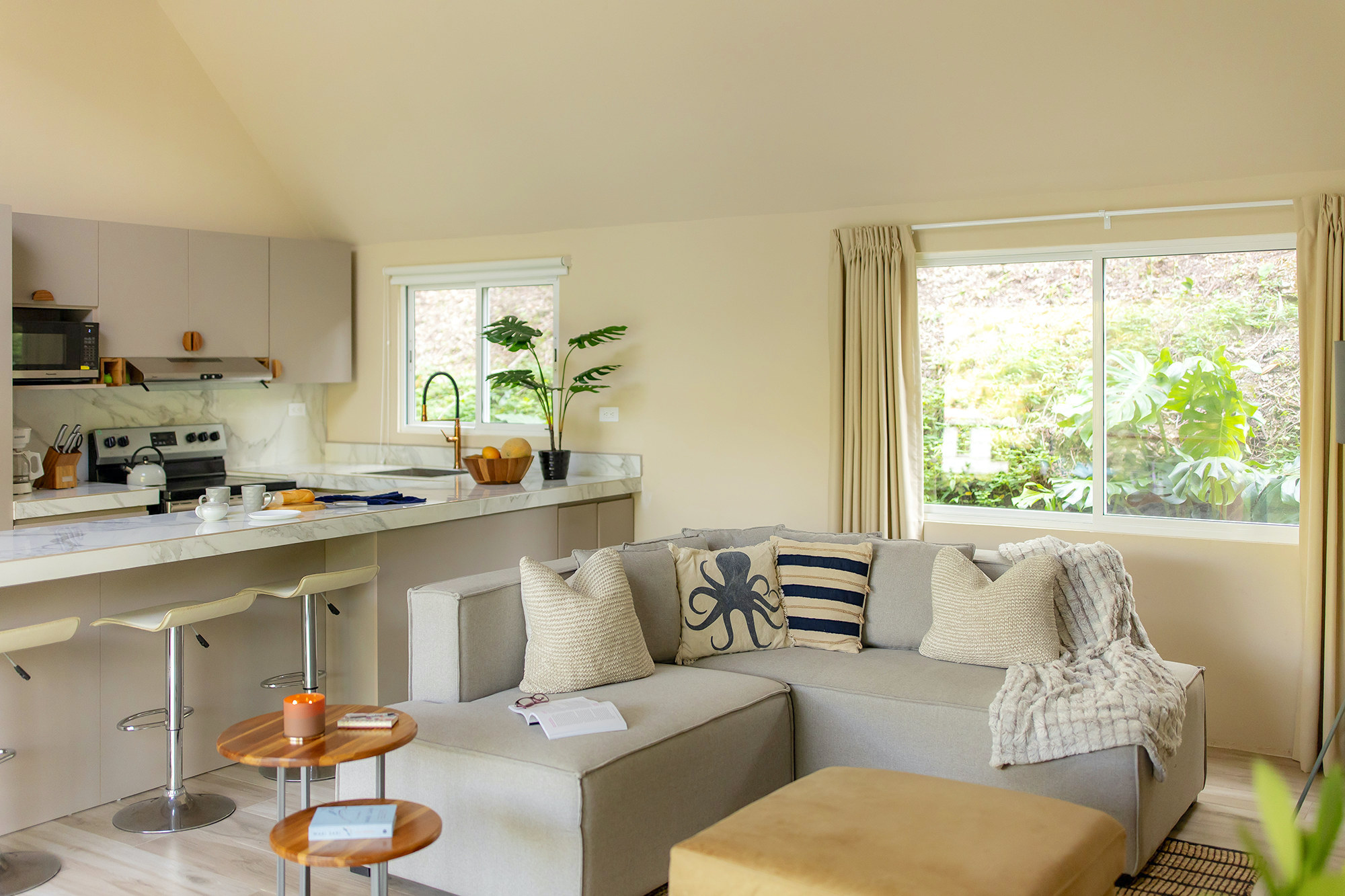 2 bed Single Family Homes For Sale in Manuel Antonio, Puntarenas - thumb 12