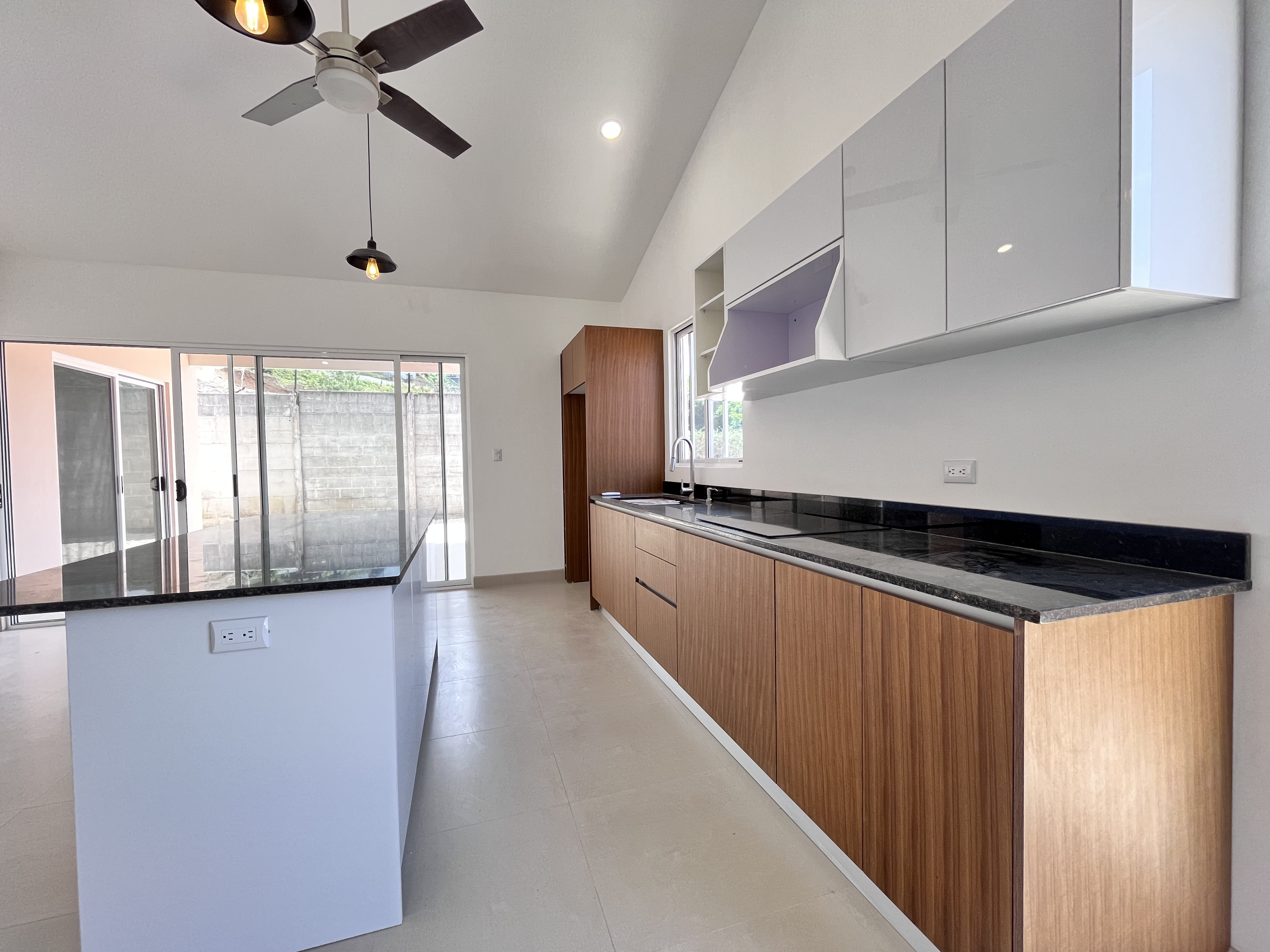 3 bed Single Family Homes For Sale in Jaco, Puntarenas - thumb 12