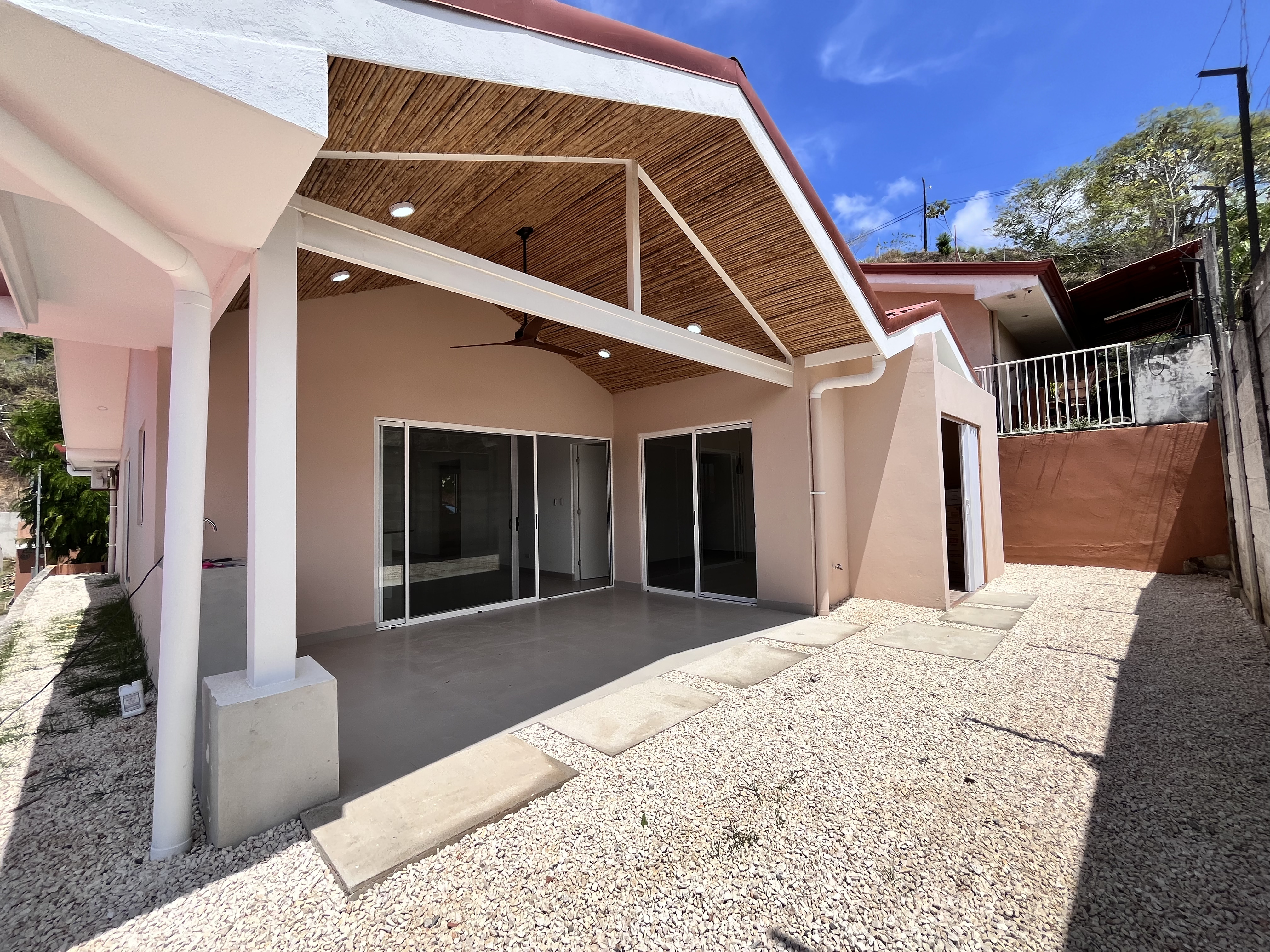 3 bed Single Family Homes For Sale in Jaco, Puntarenas - thumb 17