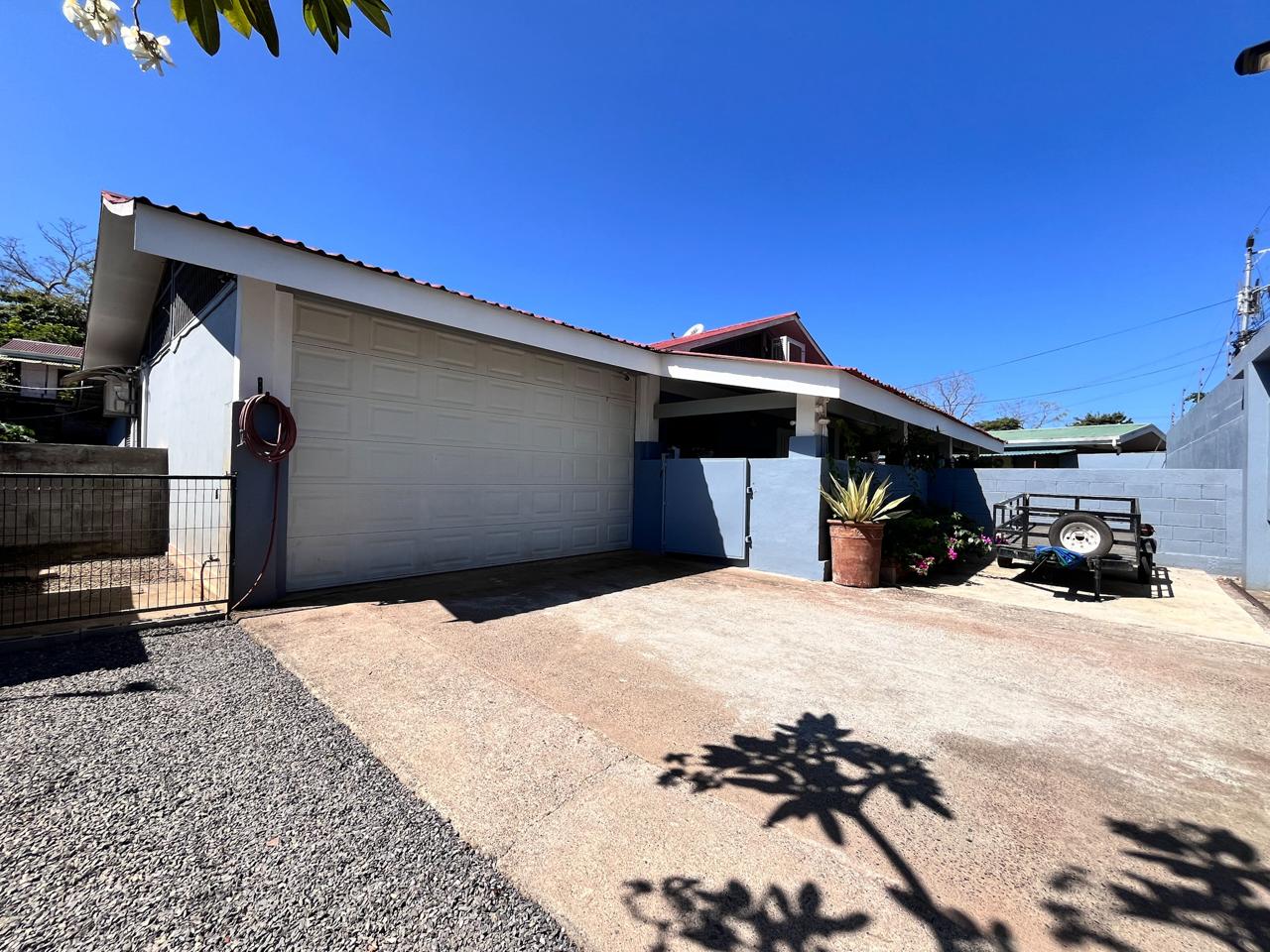 4 bed Single Family Homes For Sale in Jaco, Puntarenas - thumb 15