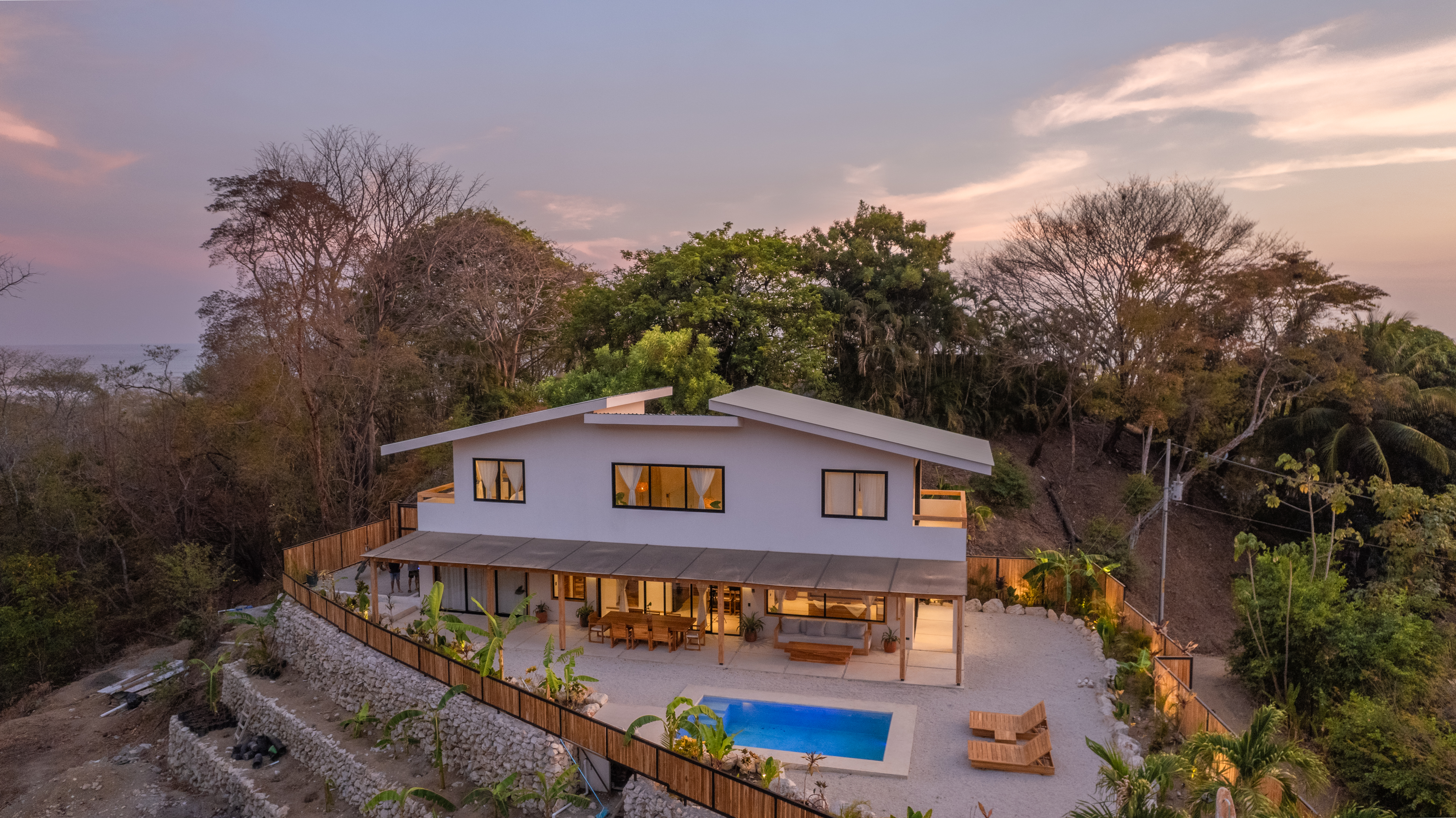 3 bed Single Family Homes For Sale in Santa Teresa, Puntarenas - thumb 4