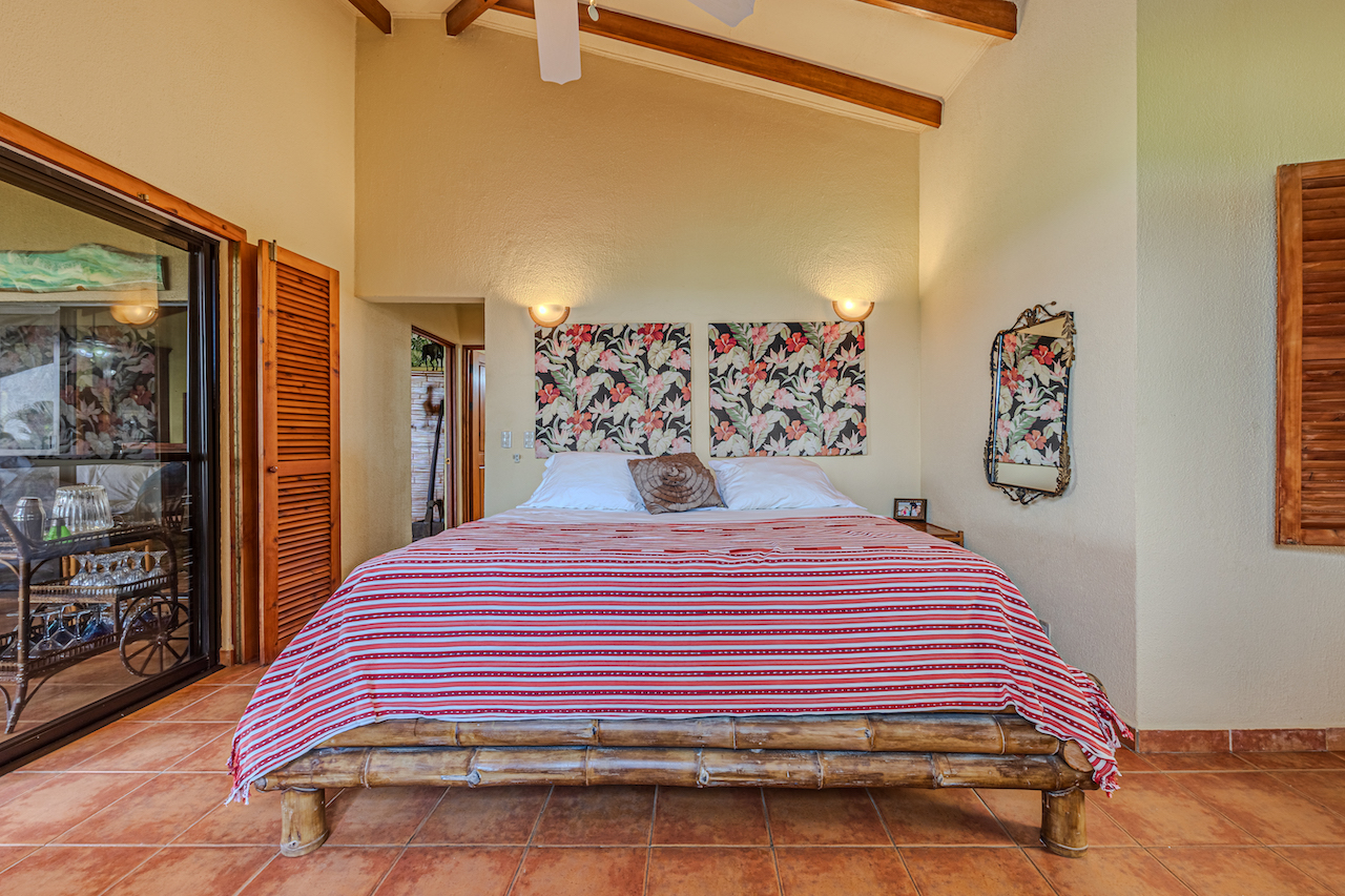 5 bed Single Family Homes For Sale in Savegre, Puntarenas - thumb 22