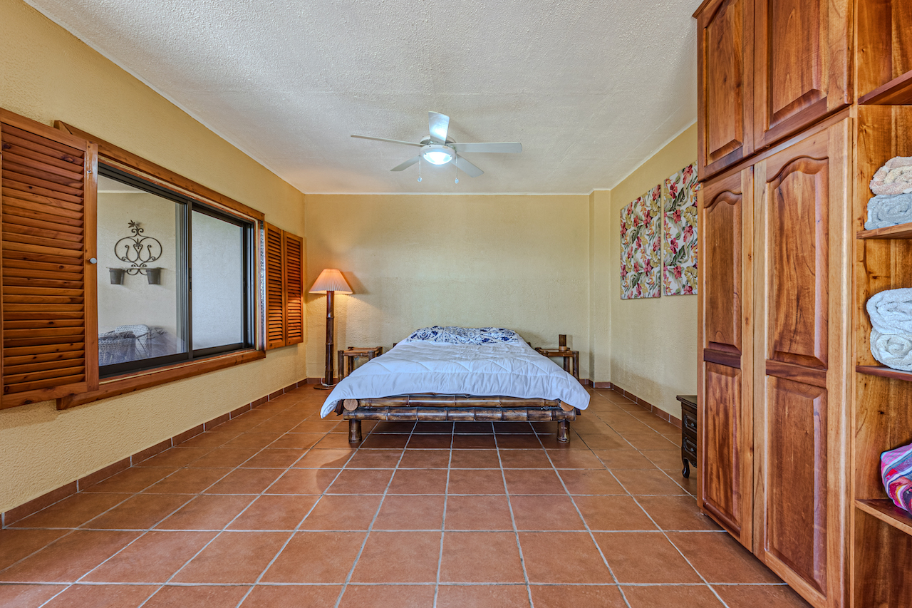 5 bed Single Family Homes For Sale in Savegre, Puntarenas - thumb 19