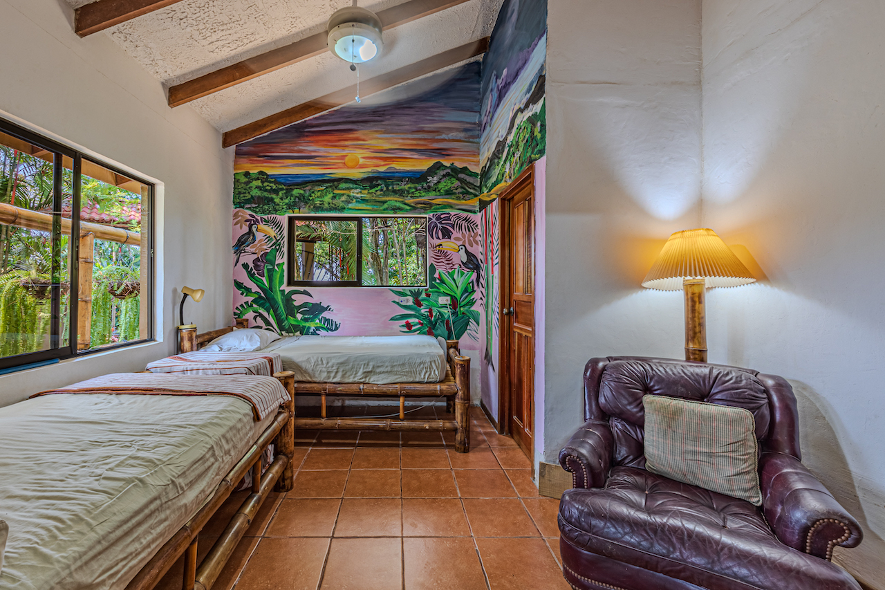 5 bed Single Family Homes For Sale in Savegre, Puntarenas - thumb 16