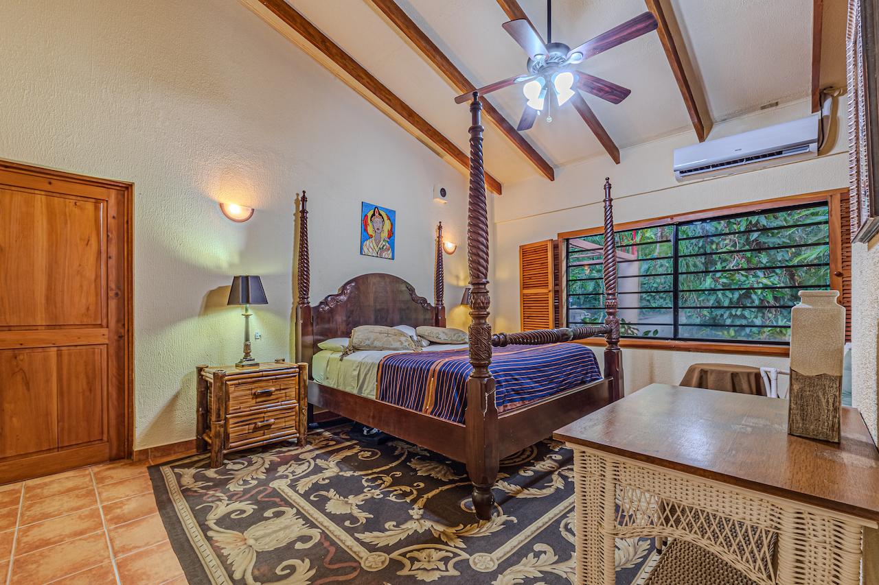 5 bed Single Family Homes For Sale in Savegre, Puntarenas - thumb 25