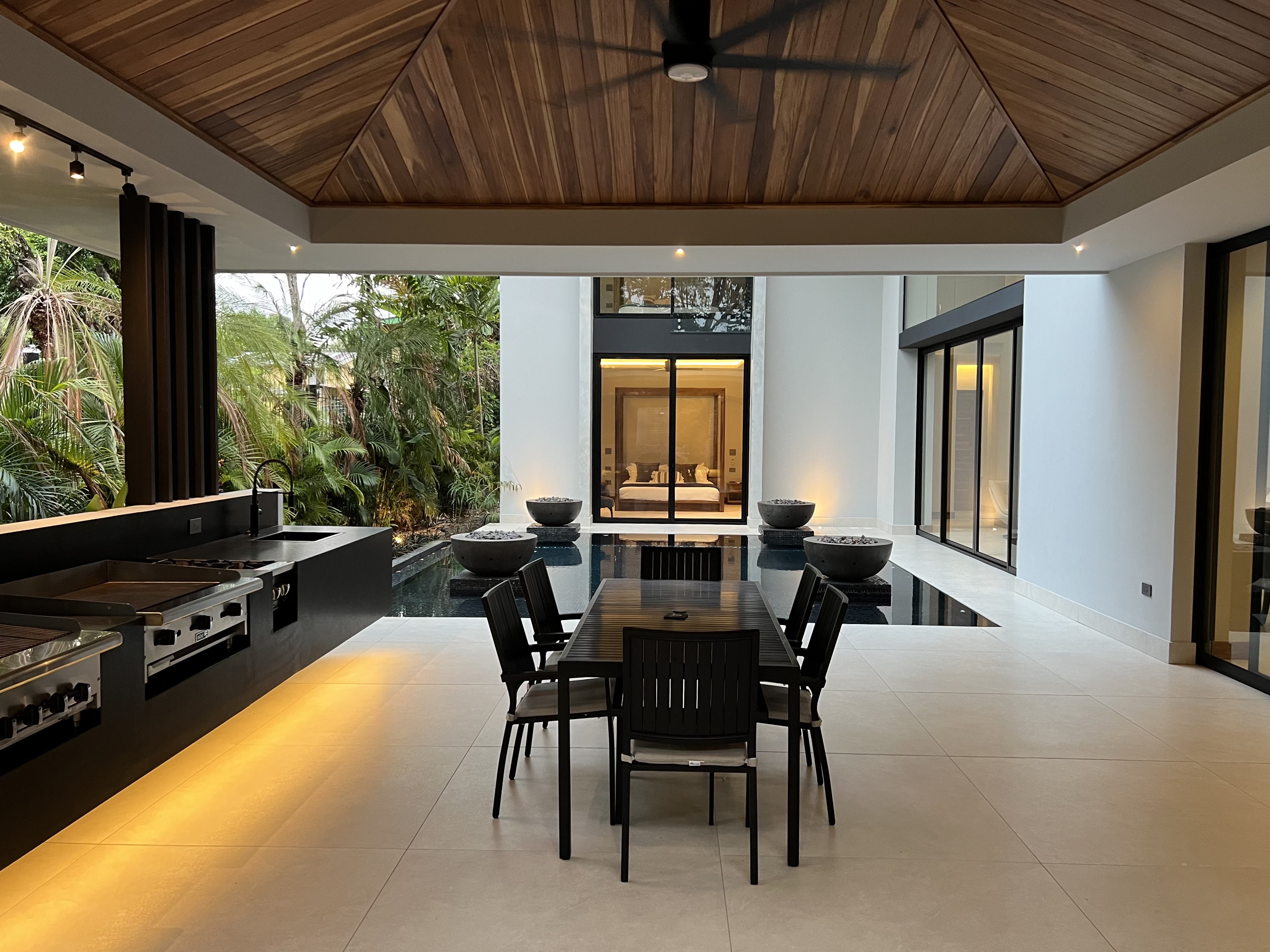 5 bed Single Family Homes For Sale in Manuel Antonio, Puntarenas - thumb 13